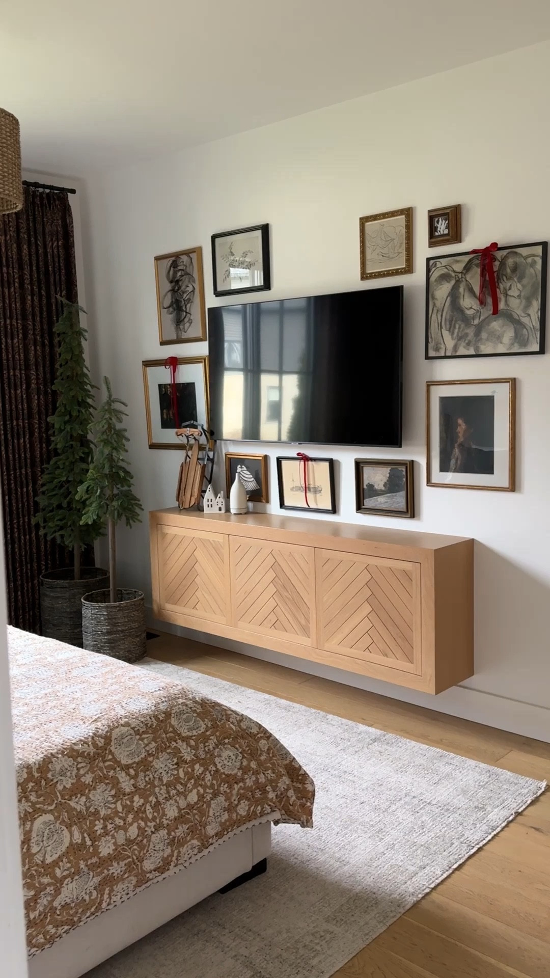 TV Gallery Wall 

#LTKHoliday #LTKHome #LTKSeasonal