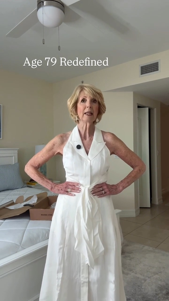 An Honest Review 

It’s not that we don’t love halter dresses… we just don’t always feel comfortable in them.⁠
⁠
This one surprised me.⁠
⁠
At $355, this is more of a special occasion investment piece rather than an everyday dress.⁠ Another reason to want an honest review! 
⁠
The quality is truly beautiful.⁠
⁠
Would you wear this style halter dress?