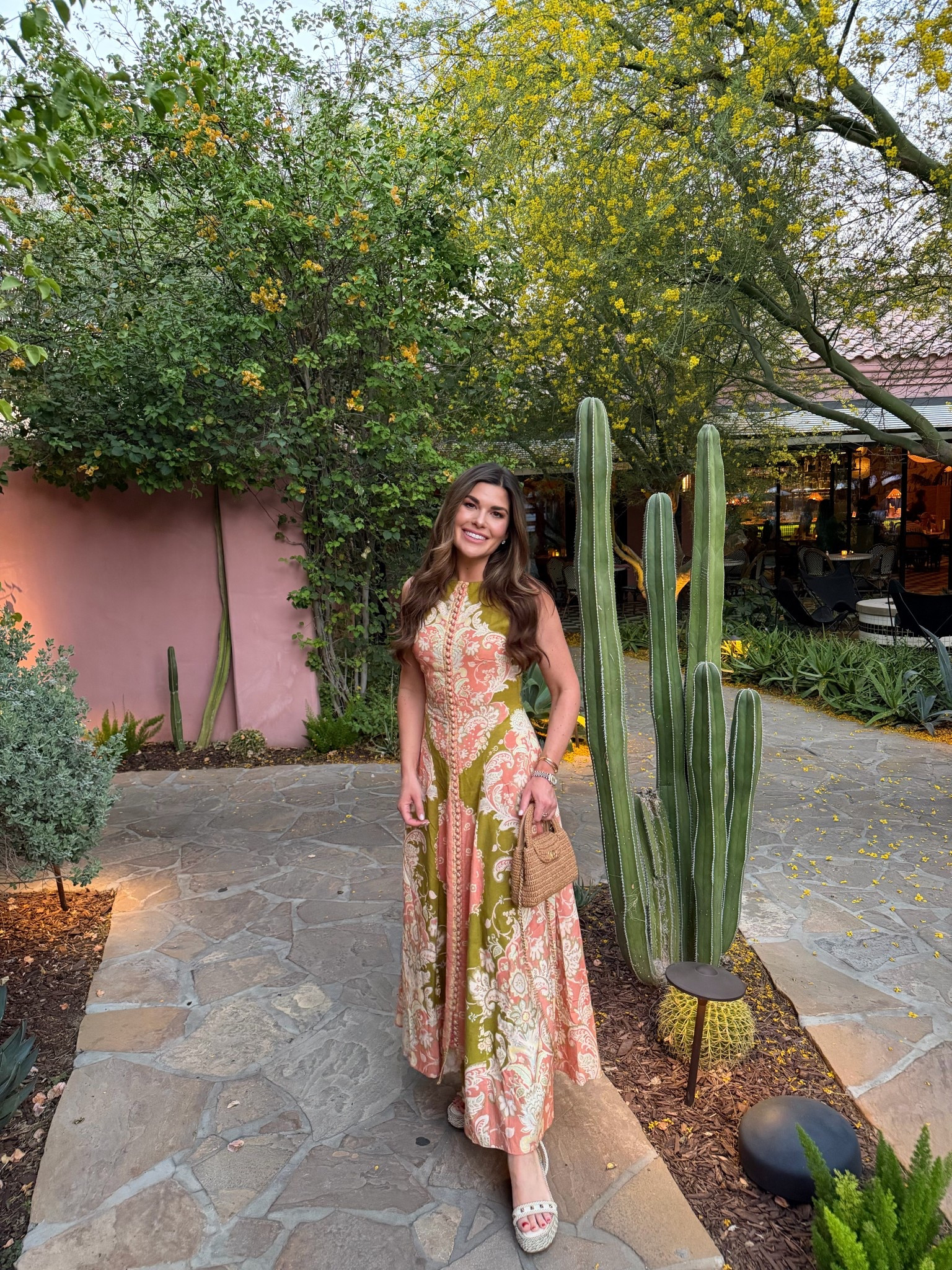 Palm Springs dinner outfit 💚🧡🩷