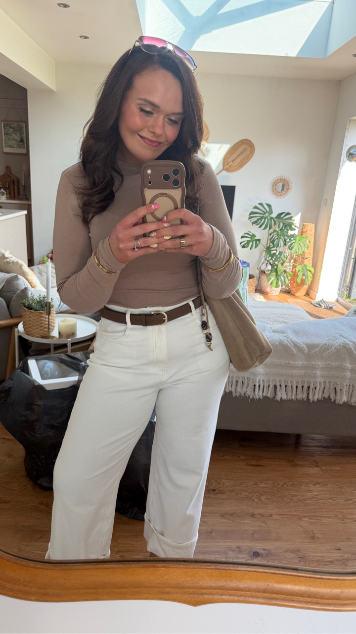 Get ready with me to go to Nikky’s baby shower! Little guy is almost very nearly here and we had the loveliest afternoon celebrating that and his beautiful mama. Actual jeans are Halara (I can’t seem to link) and the shoes are very old and not in stock! 

#getreadywithme #ootd #outfitoftheday #midsizestyle #uksize12