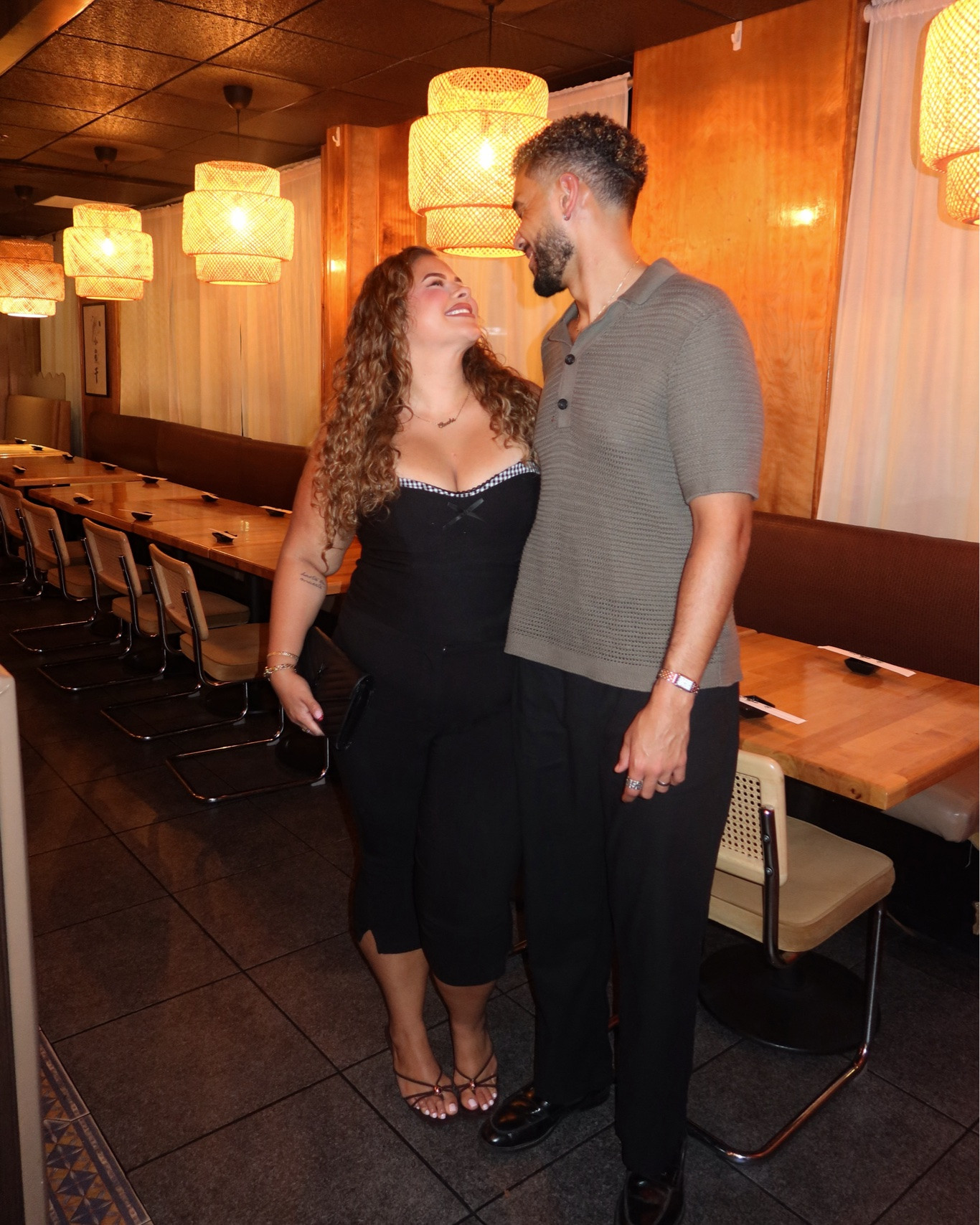 Linking the top & capris from the other night for Max’s birthday 🖤 wearing size XL in the top!

#LTKMidsize #LTKPetite #LTKootd