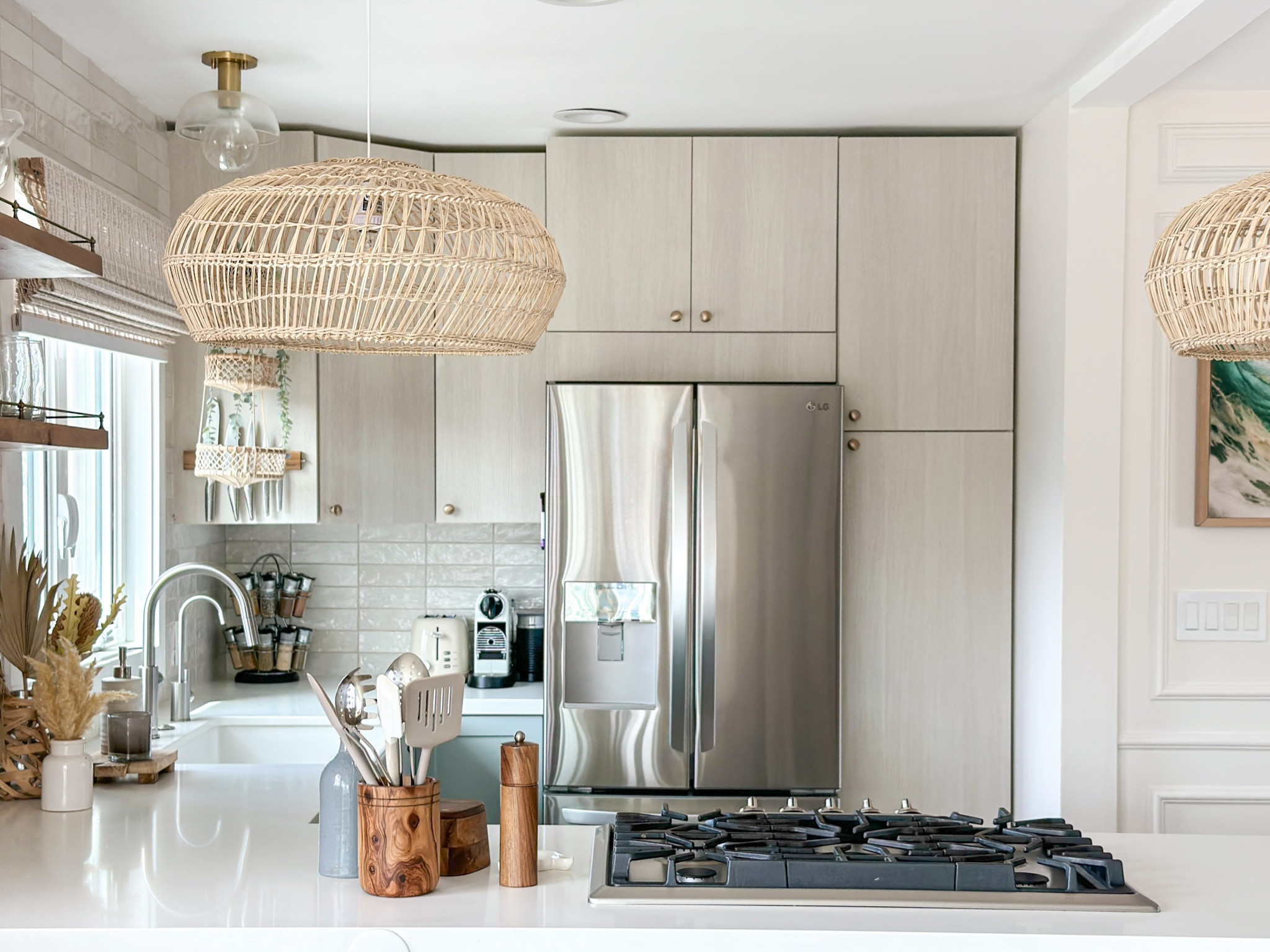 Spacious yet space saving, this refrigerator is the perfect in between. 