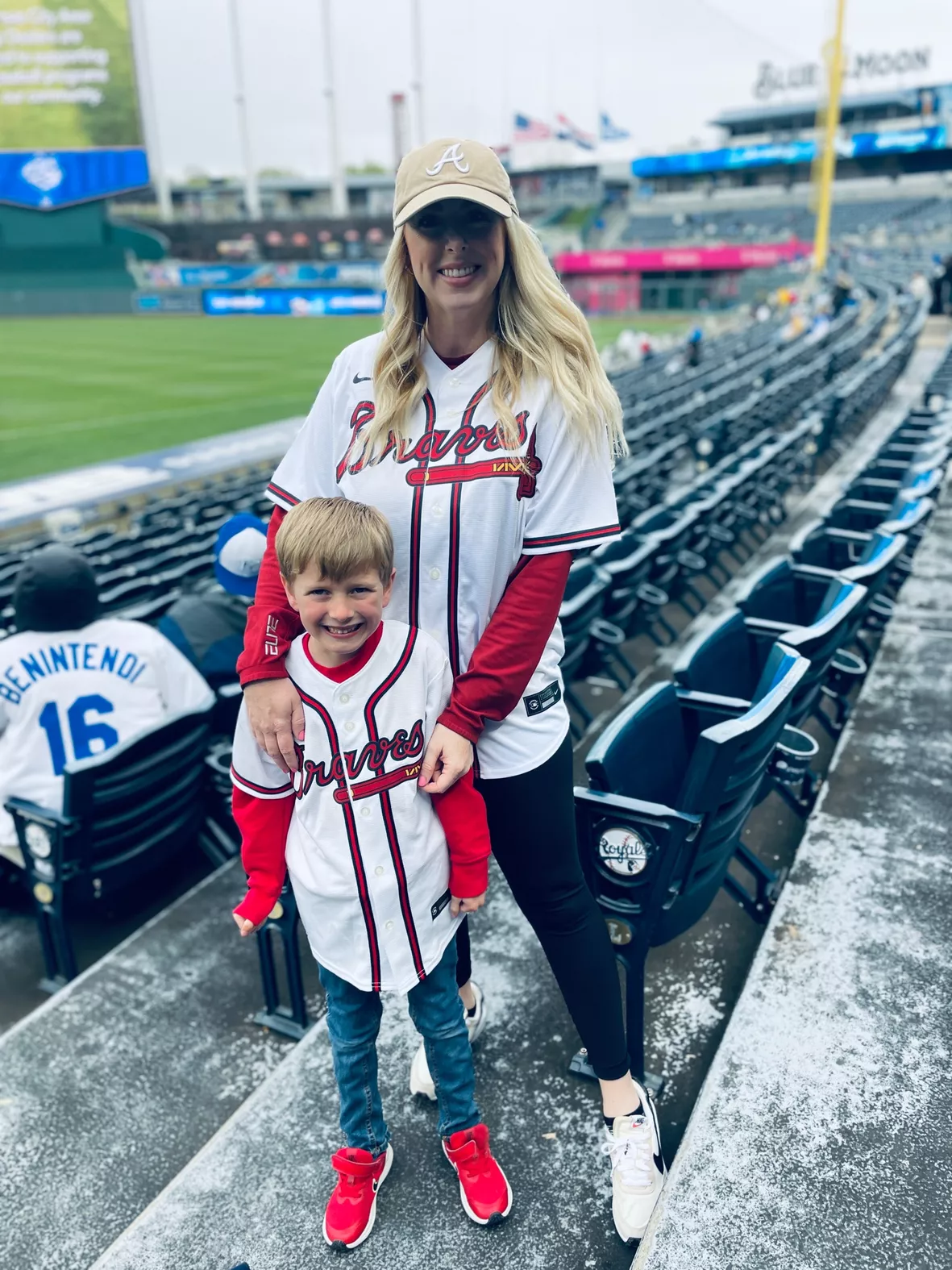 braves ozzie albies jersey