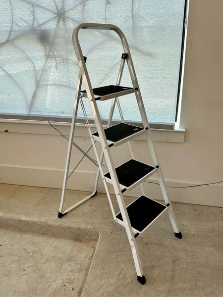 Tall light weight amazon step ladder. 

#LTKHalloween #LTKHoliday