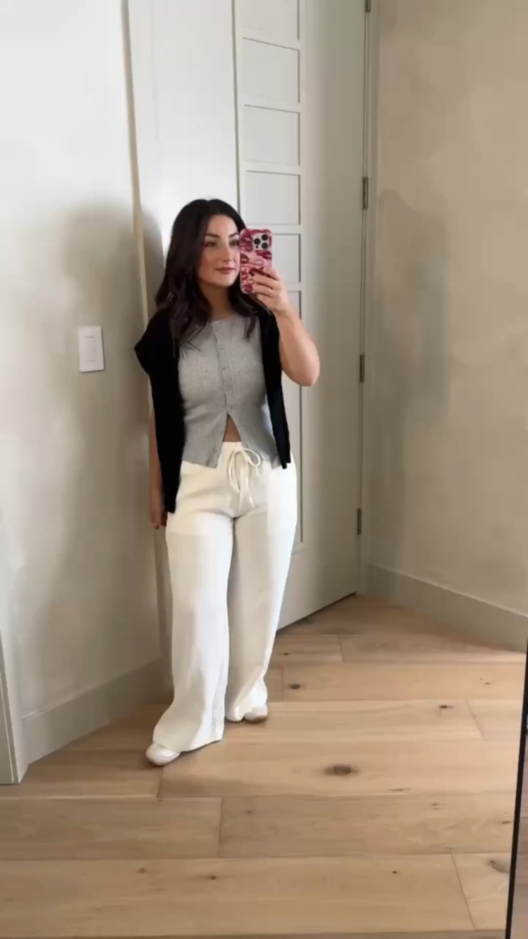 Love this layered look with a button top, cardigan over the shoulder and white pants! 

I’m 5’0” 140lbs wearing a size small 27.5” inseam in the pants and size small in the cardigan and top

Petite friendly fashion

#LTKdayinmylife #LTKootd #LTKPetite