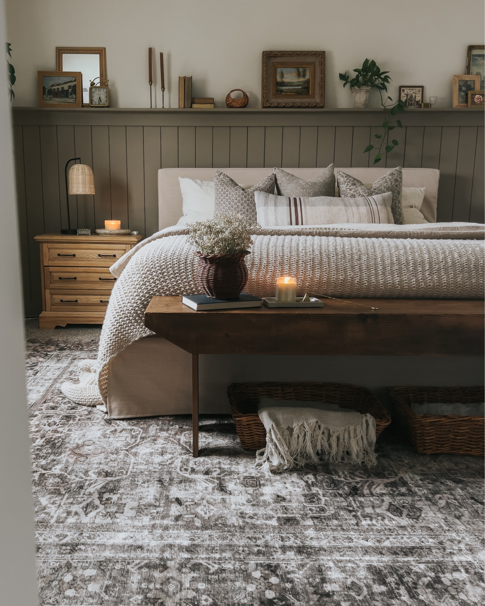 Bedroom, loloi Sinclair rug

#LTKhome #LTKFind