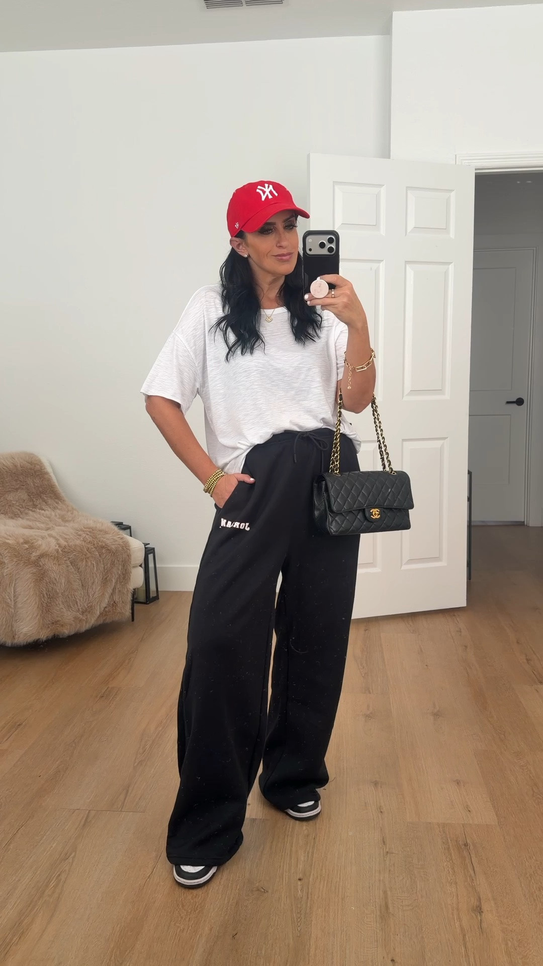Nike sweatpants 40% off
