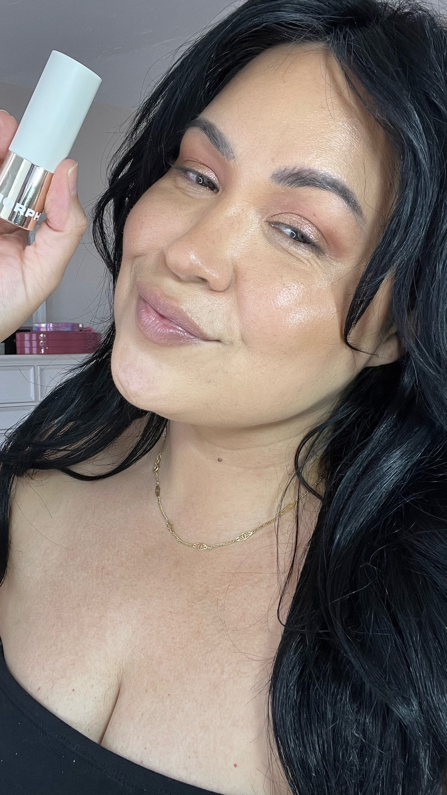 Part 6. Mature Skin Makeup 101 Bronzer. We’re not contouring but we are shaping the face in a very natural way. 

#matureskin #matureskinmakeup #nofiltermakeup #realskin #makeupreel #bronzer #makeup101 #easymakeuptutorial @morphebrushes

#LTKOver40 #LTKFindsUnder50 #LTKBeauty