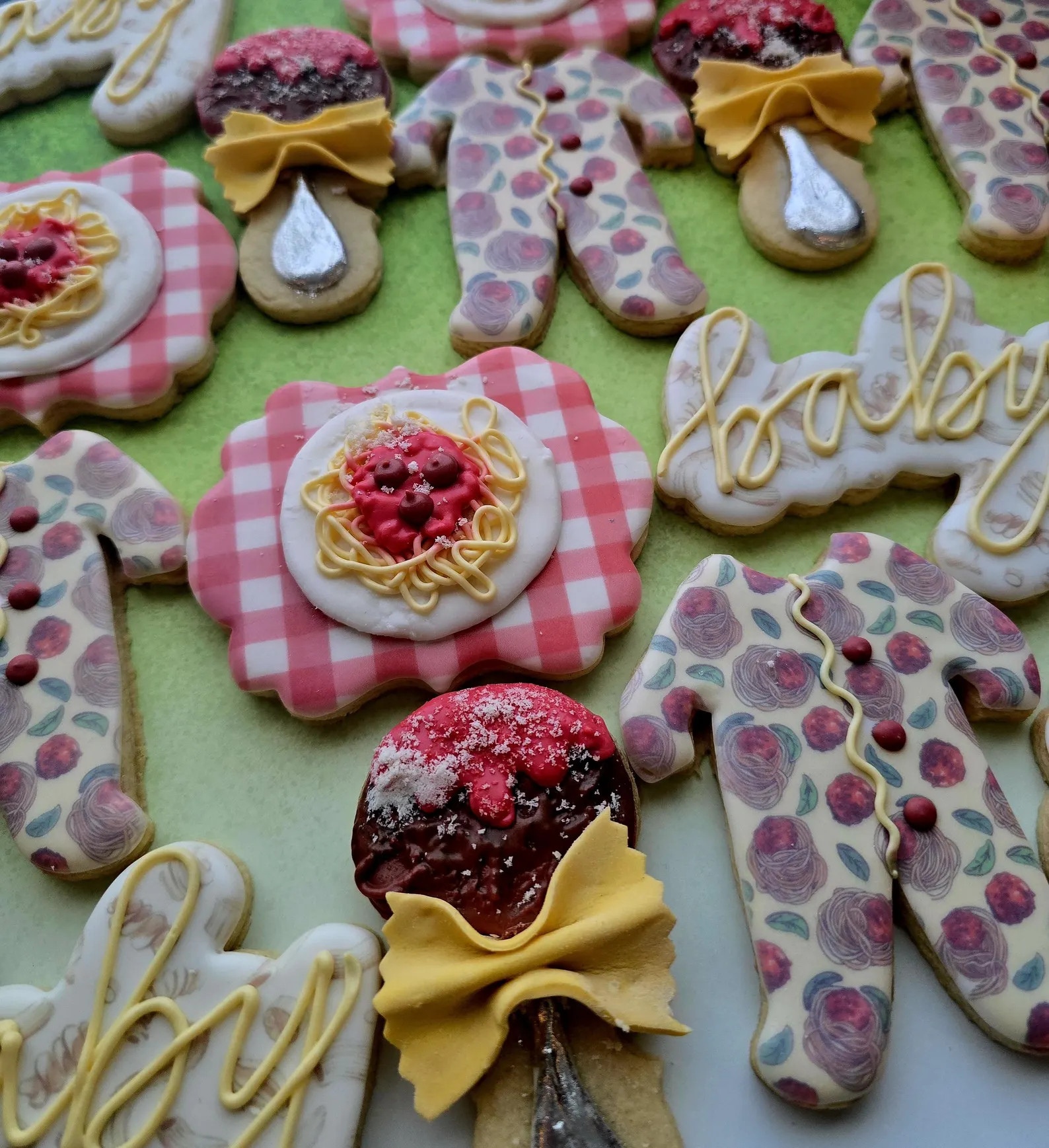 Little meatball baby shower theme decorated sugar cookies, Mommy's little meatball, that's amore,... | Etsy (Global)