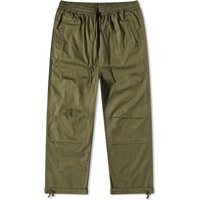 Universal Works Men's Fine Twill Parachute Pant in Olive, Size Medium | END. Clothing | End Clothing (US & RoW)