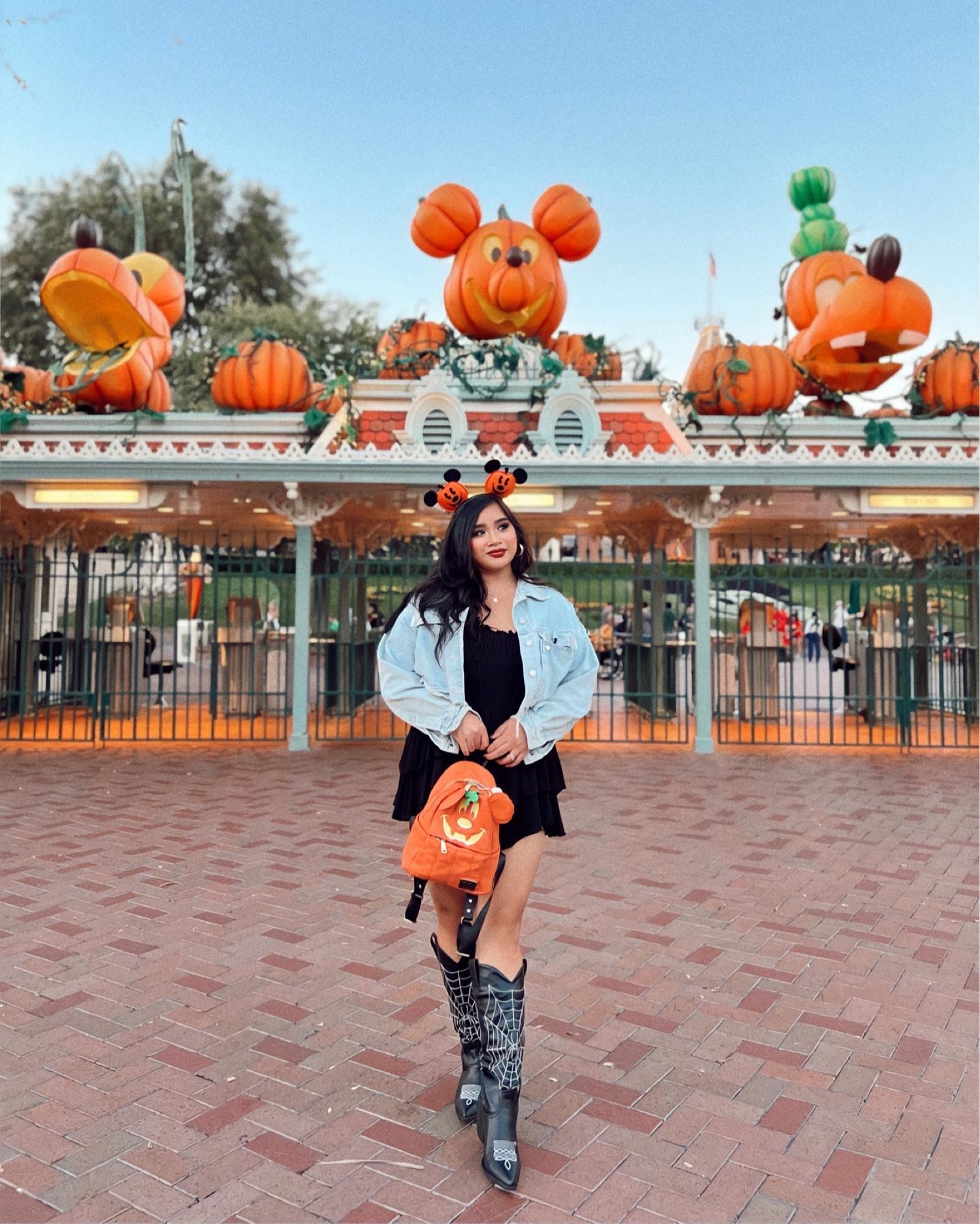 pumpkin spice & everything nice 🎃
how perfect are these boots?!

#LTKHalloween #LTKHoliday #LTKSeasonal