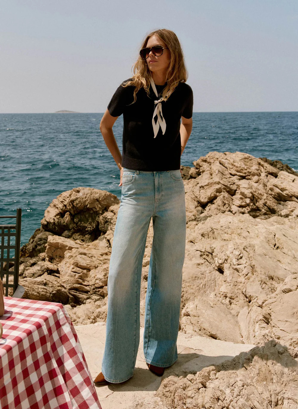 Navy Fitted Knit Tee | Mint Velvet