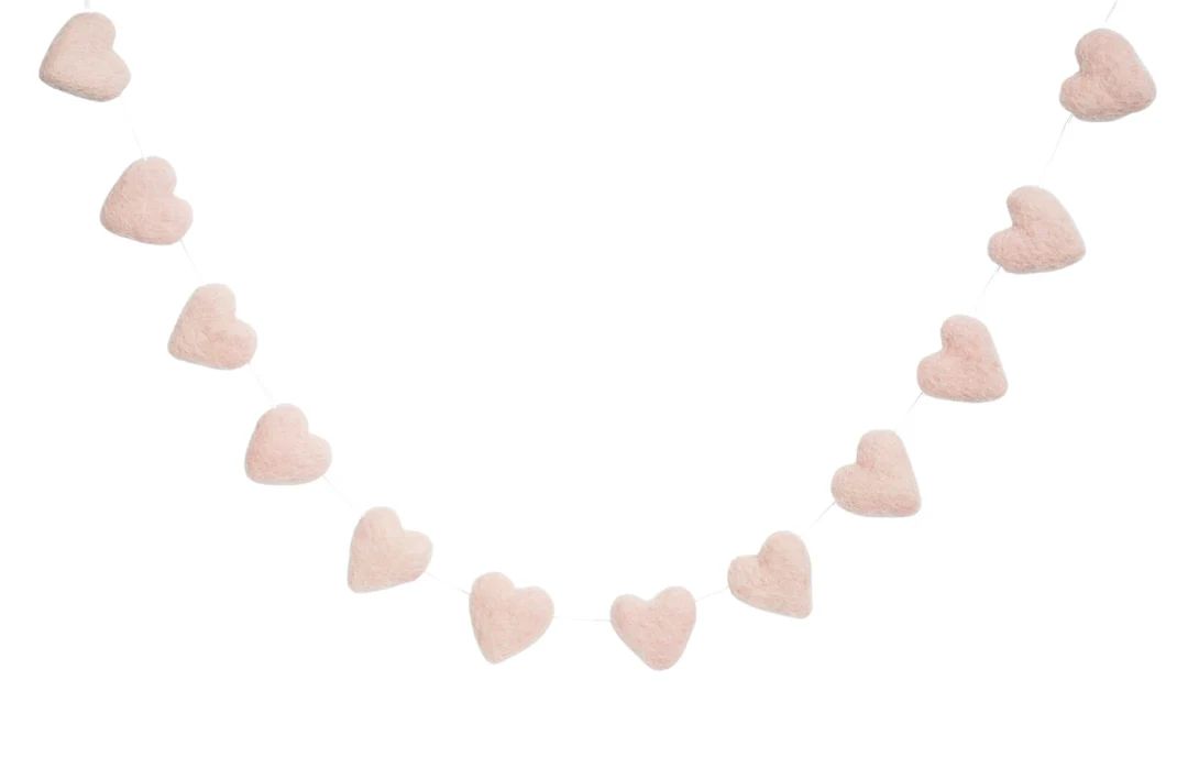 Blush Felt Heart Garland Valentines Day Decoration Pink Bunting - Etsy | Etsy (US)