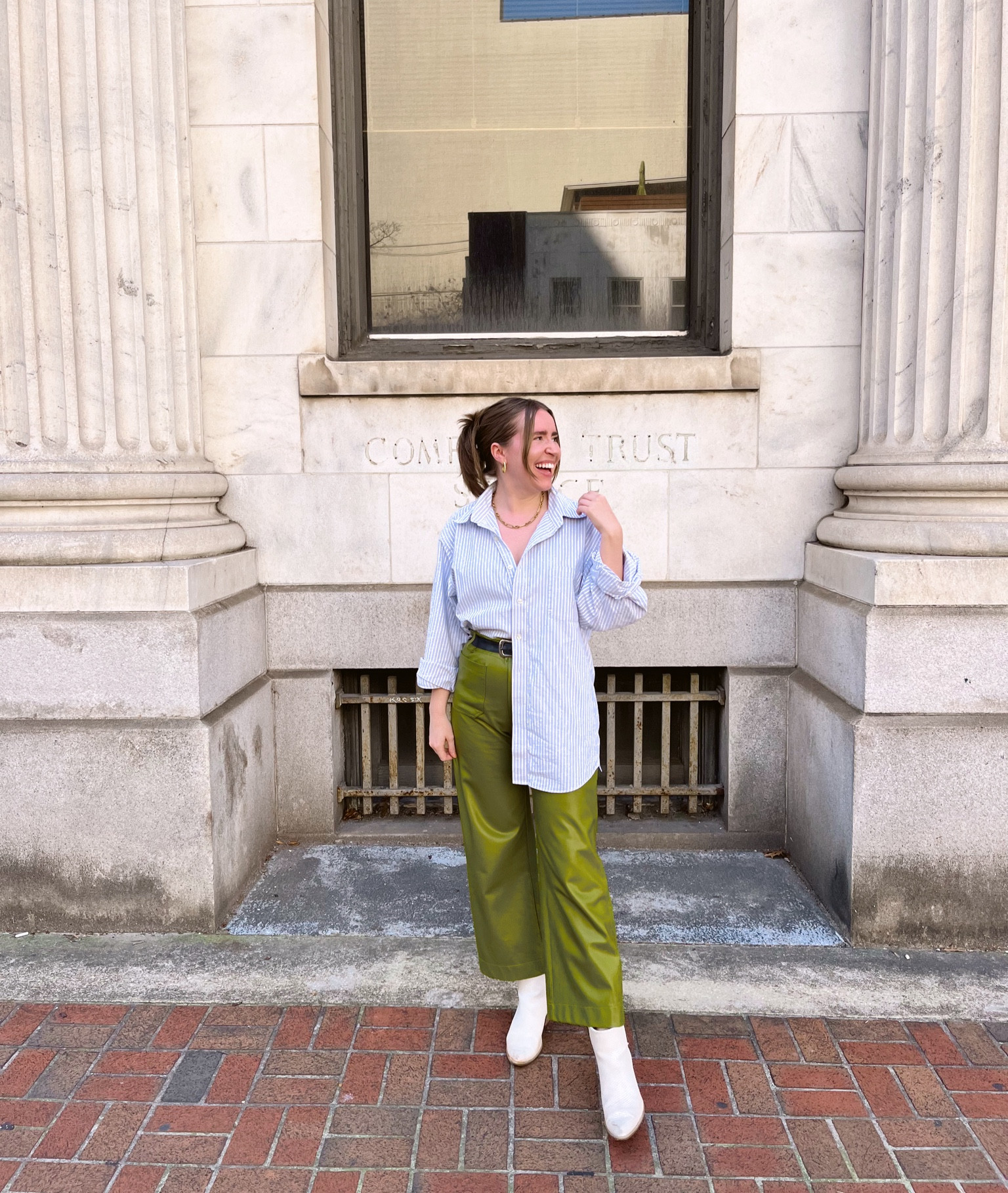 spring is in the air 🌷🍵🍒

linking the pants I wear all the time (available in so many colors) + I thrifted this men’s button-down & I’ve already reworn almost every day since then. 