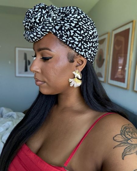 Look from this weekend ❤️
•
Dress: @abercrombie
Headwrap: @thewraplife I got this a few years back, so I have similar alternatives linked
Earrings: @amazonfashion
Wig: Outre Slaycation 

#LTKPlusSize #LTKBeauty #LTKStyleTip