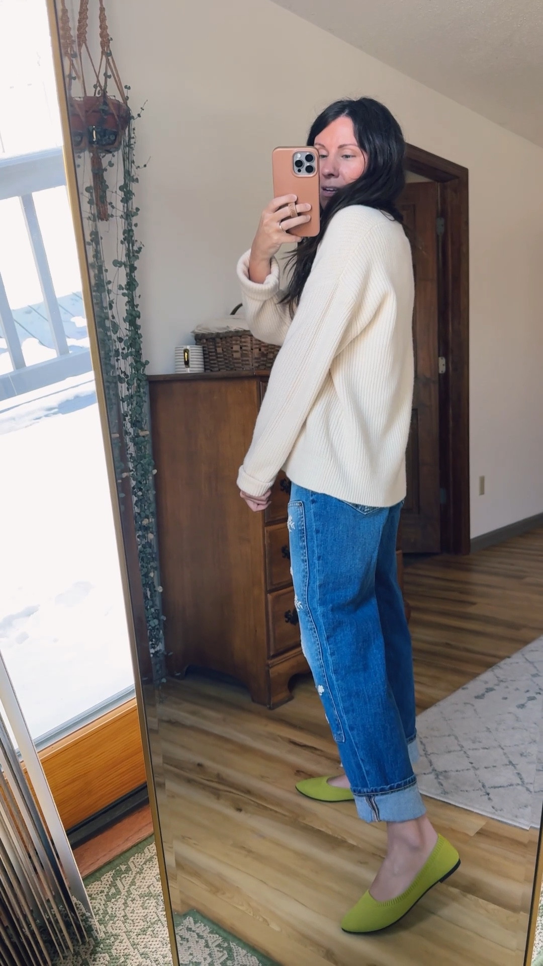 Xs in my cashmere cardigan (also linked similar) and 0 petite in my jeans. My flats are size 6! 




#LTKSeasonal #LTKPetite #LTKootd