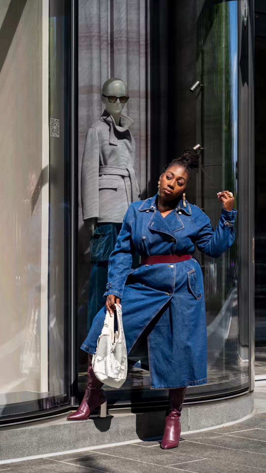 Denim trench coat styled with oxblood boots, matching belt to cinch the waist, understated sunnies. Casual but elevated.

#trench #coat #denim

#LTKgrwm #LTKdayinmylife #LTKootd