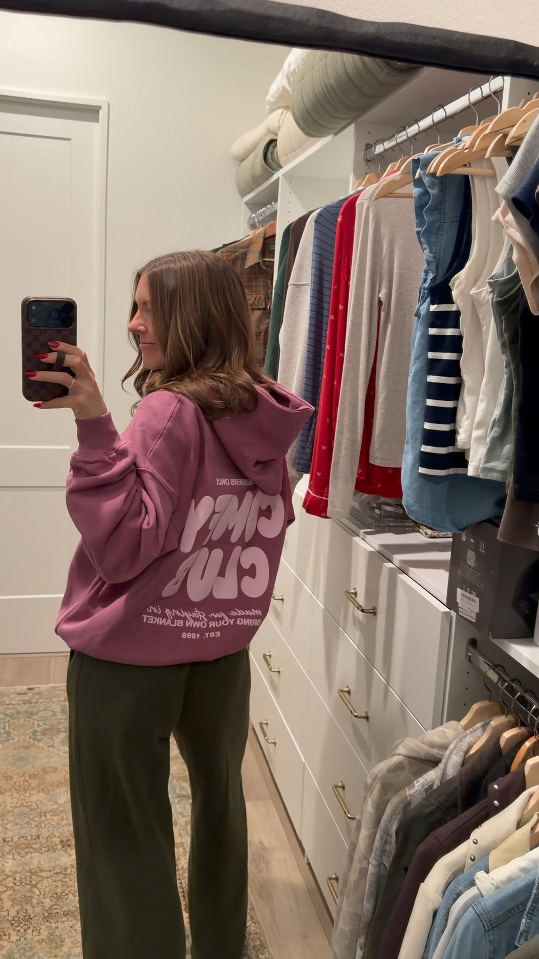 Ahh obsessed with this Target sweatshirt. It’s so soft and cozy, only $30! I sized up to a L for an oversized fit. 

#LTKFindsUnder50 #LTKSeasonal