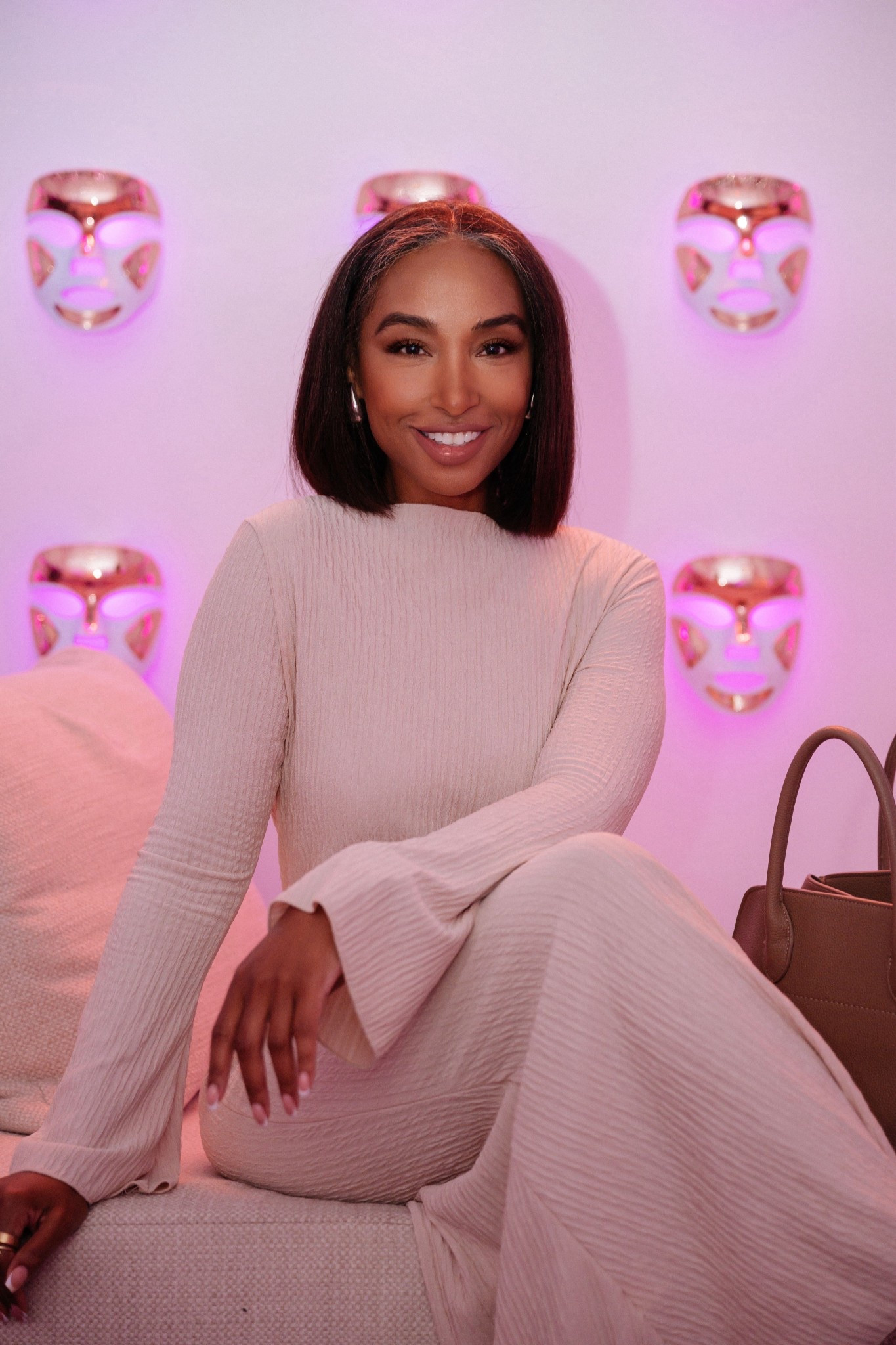 Today’s outfit + makeup combo has me feeling amazing! 💄✨ Linking everything you need to recreate the look here! #OOTD #MakeupMagic #LinkToKnowIt

#LTKBeauty #LTKStyleTip #LTKFindsUnder50