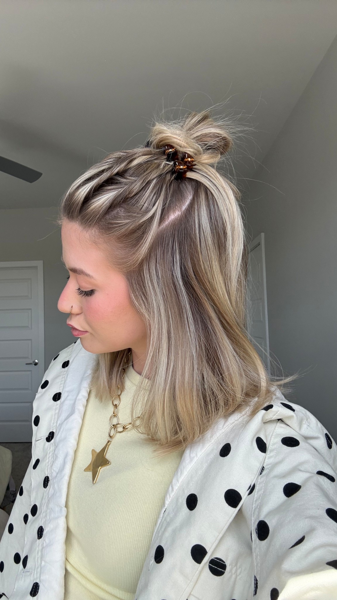 Cutie mini claw clip bun✨🤭 

#LTKBeauty #LTKgrwm #LTKmorningroutine