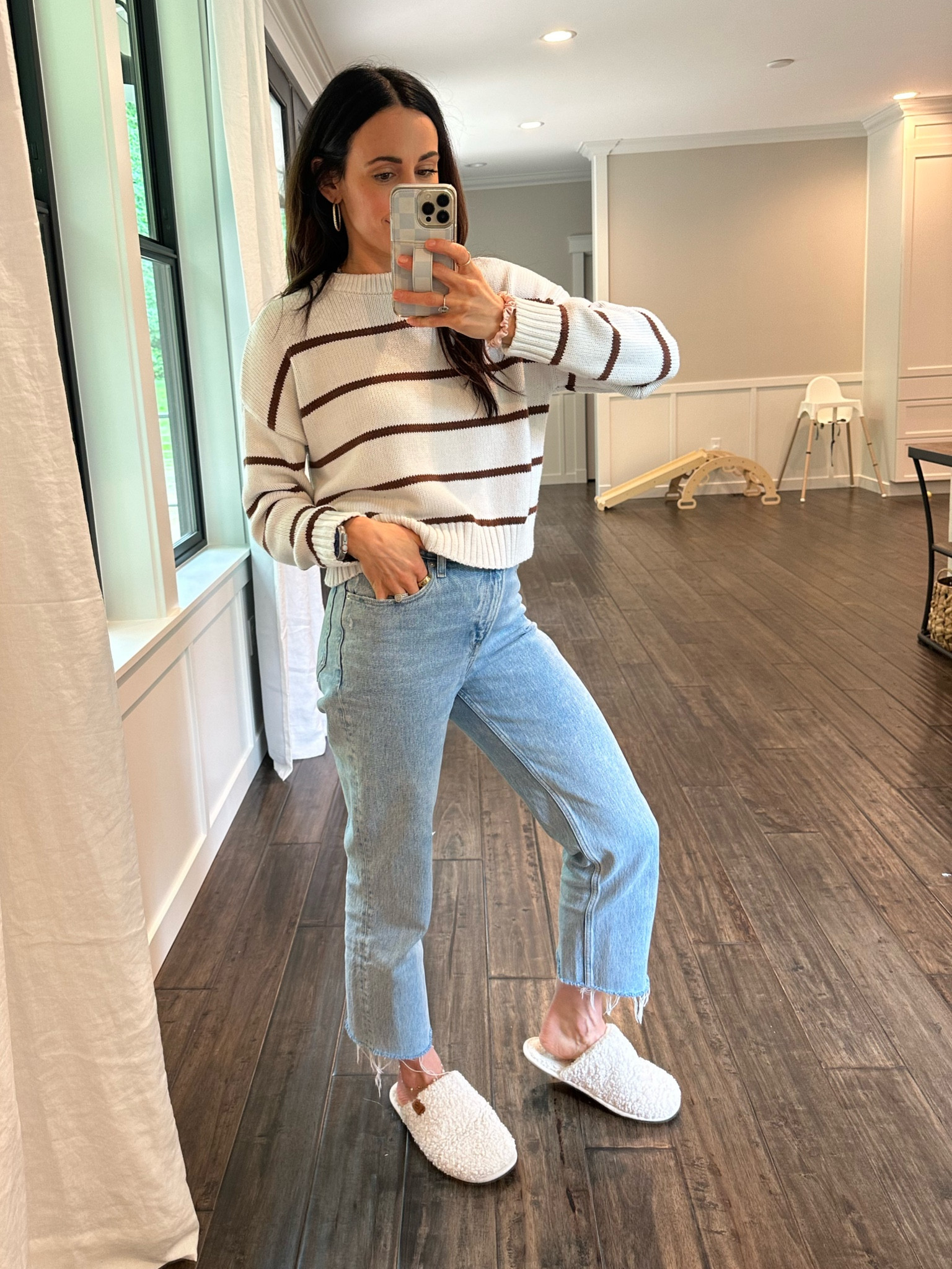 It feels like fall today, so that calls for a cozy sweater, a good pair of jeans & my fav slippers. 

#LTKStyleTip #LTKMidsize #LTKFindsUnder50