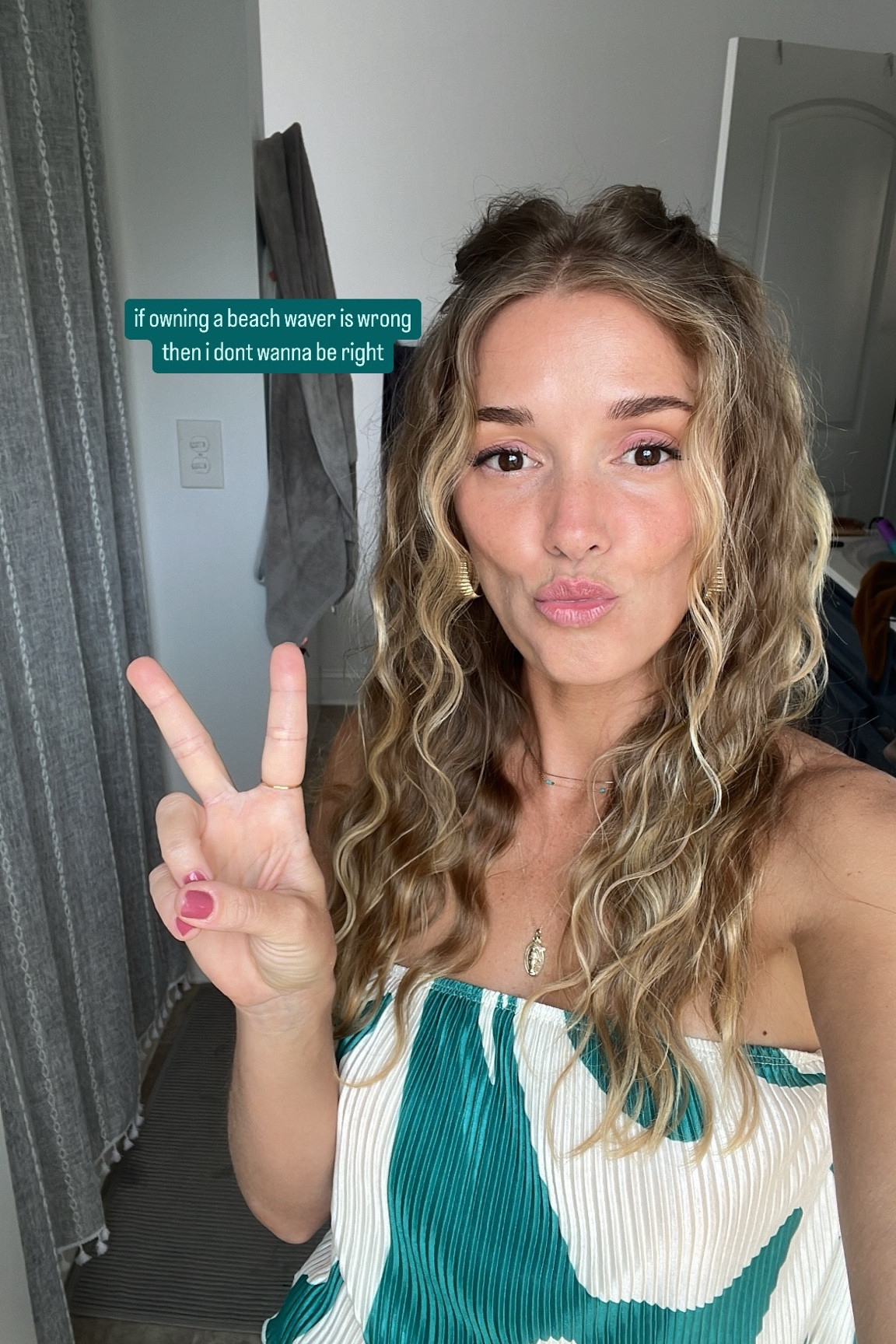 the best beach waver on the market! 

#LTKBeauty #LTKFindsUnder50 #LTKFindsUnder100