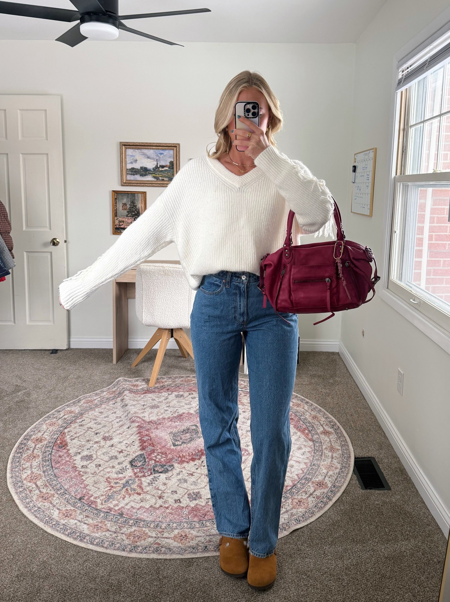 Love this fringe sweater ☃️☕️ size medium! Wearing 26L in the jeans!

#LTKootd