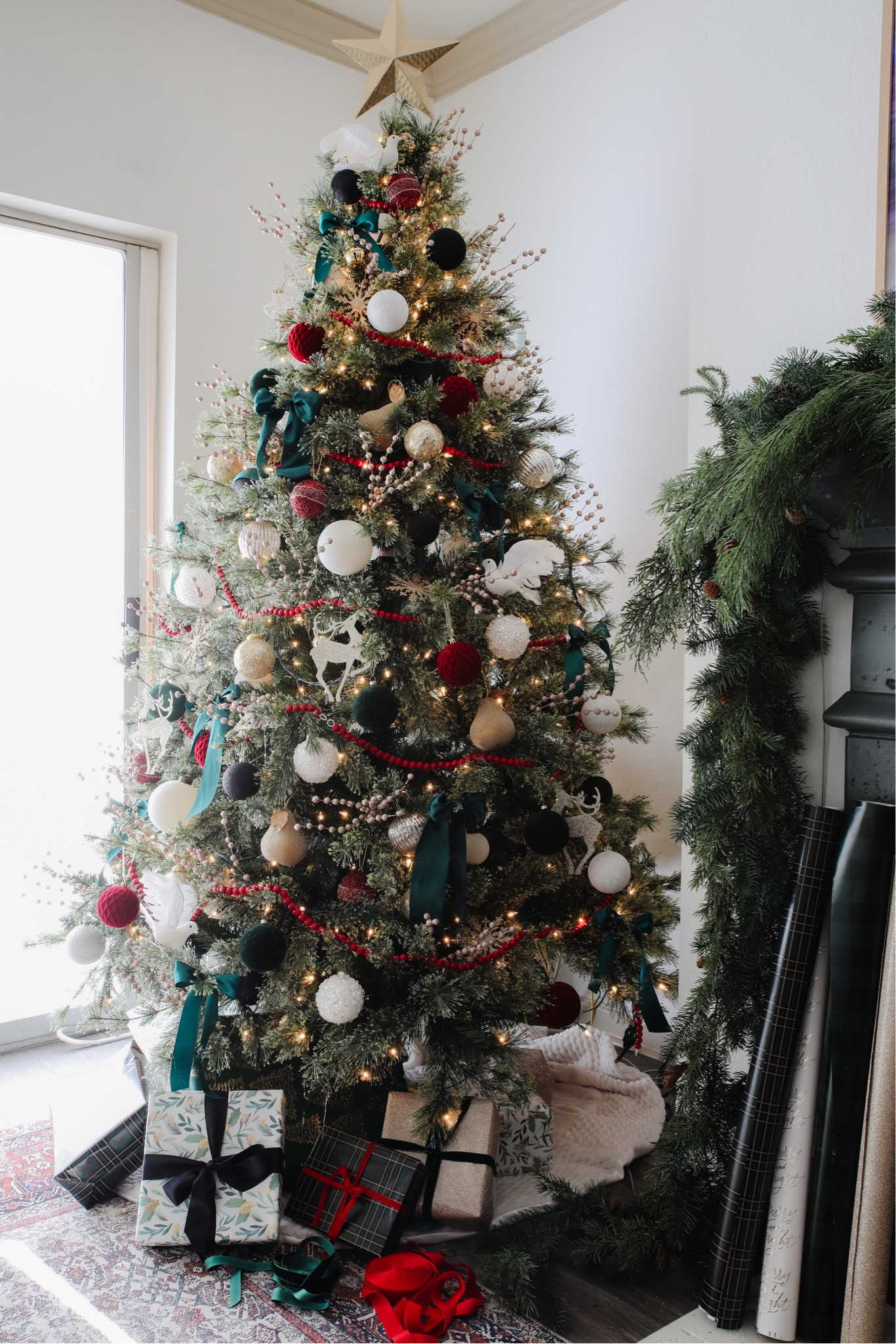 And just like that… the halls are decked over here at Asha Maía Design! Elevate your holiday decor with these easy additions!

#LTKHoliday #LTKhome #LTKSeasonal