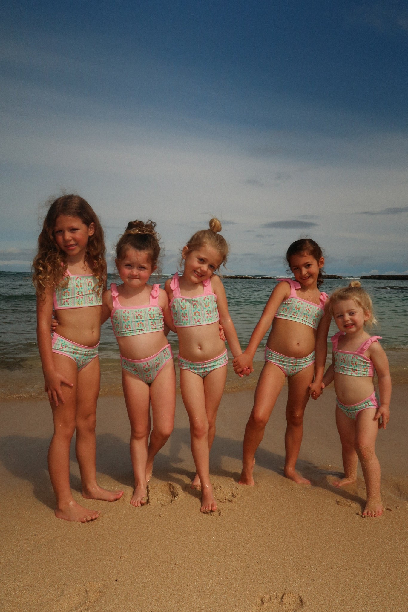 Use code SARAHK10 for 10% off beach riott set

#LTKKids #LTKSaleAlert #LTKSwim