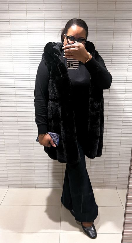 Rainy Day OOTD - New wide leg jeans by Universal Standard and Faux Fur Vest helped keep me warm and dry  because no umbrella 😬
Cotton and cashmere sweater by Quince. 

#LTKover40 #LTKmidsize #LTKstyletip