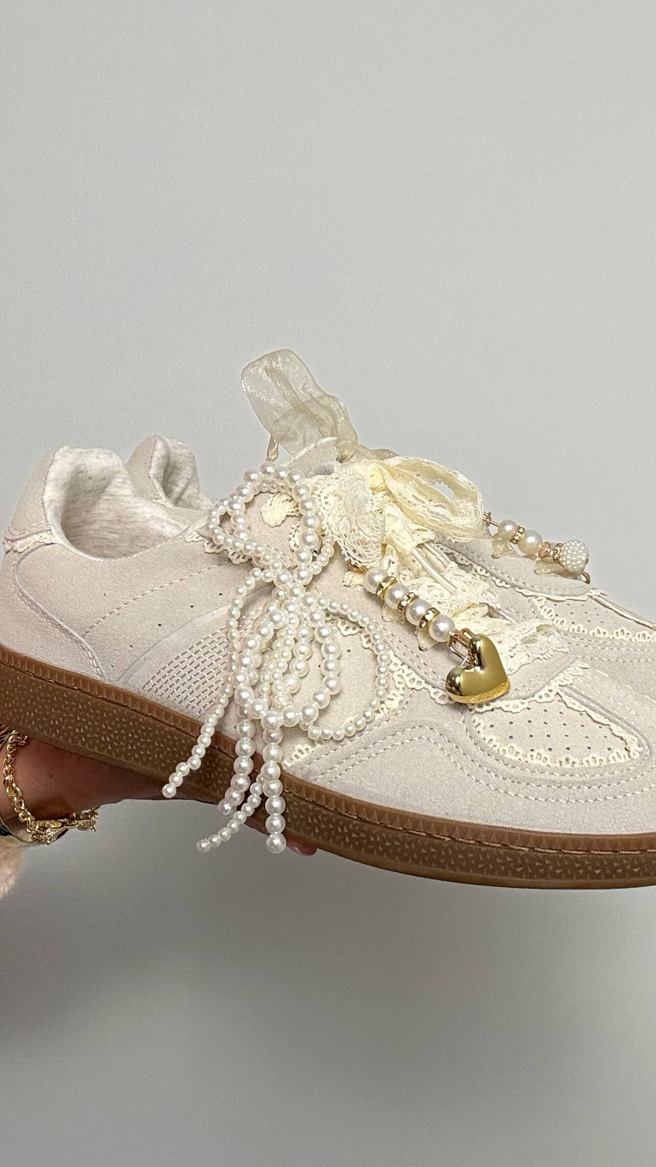 fancy a fun project this weekend? snag these insane (and comfy) amazon sneaks, and jazz. them. up!! 

linked everything you need!! ⚡️ 

charms, sneakers, amazon find, spring shoe, shoe charms. 


#LTKOver40 #LTKShoeCrush #LTKFindsUnder50