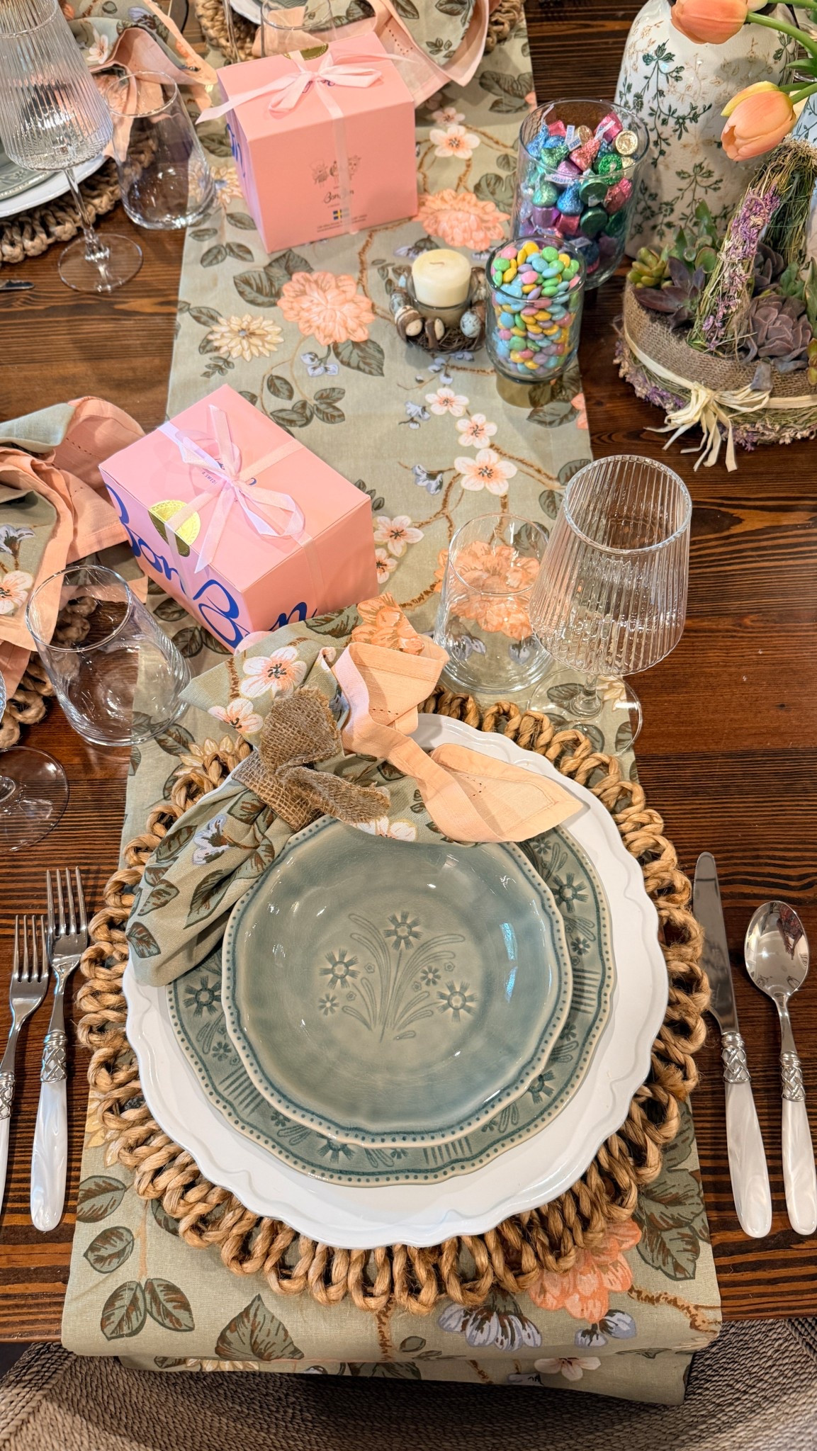 2026 Easter Table

#LTKspringtrends #LTKSeasonal #LTKHome