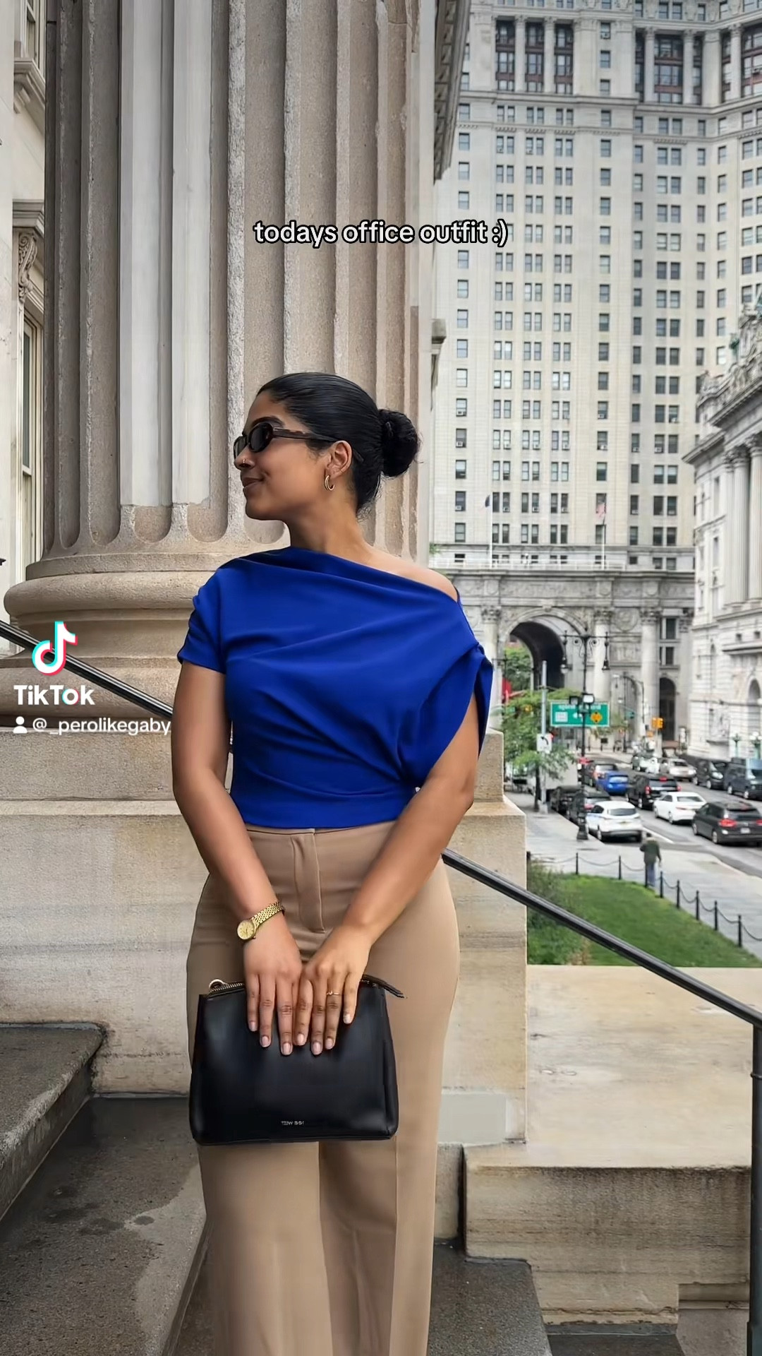 feeling blue 🦋

both items are from Zara but they sold out a while ago :( but I did find the EXACT top on Poshmark in a size small! :) here’s the link: https://poshmark.com/listing/Asymmetrical-top-64259bbf382db8dc9c37e48a

#LTKSeasonal #LTKFind