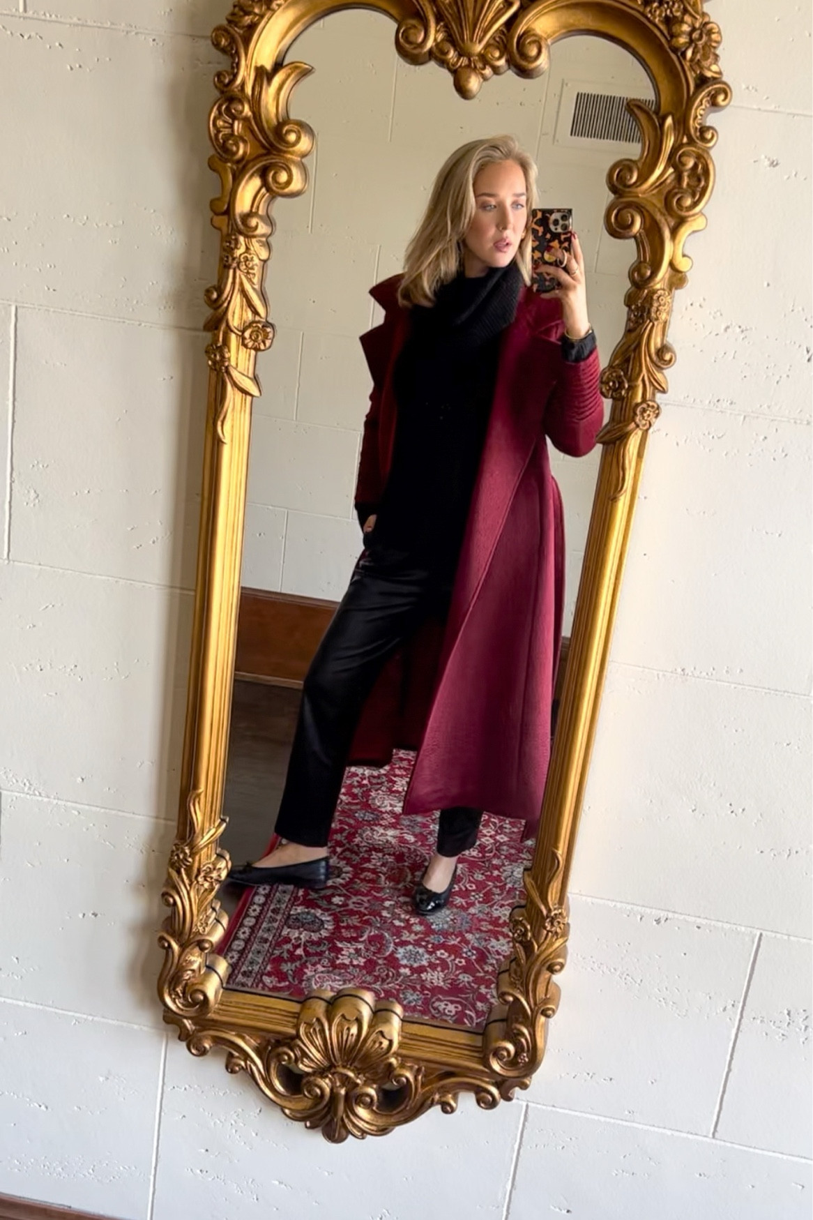 Linked everything I could below, along with similar items! Exact out the details as follows:
Coat: Sentaler, Sweater: Joseph, Pants: 7FAM, Shoes: Chanel, Earrings: Anthropologie 