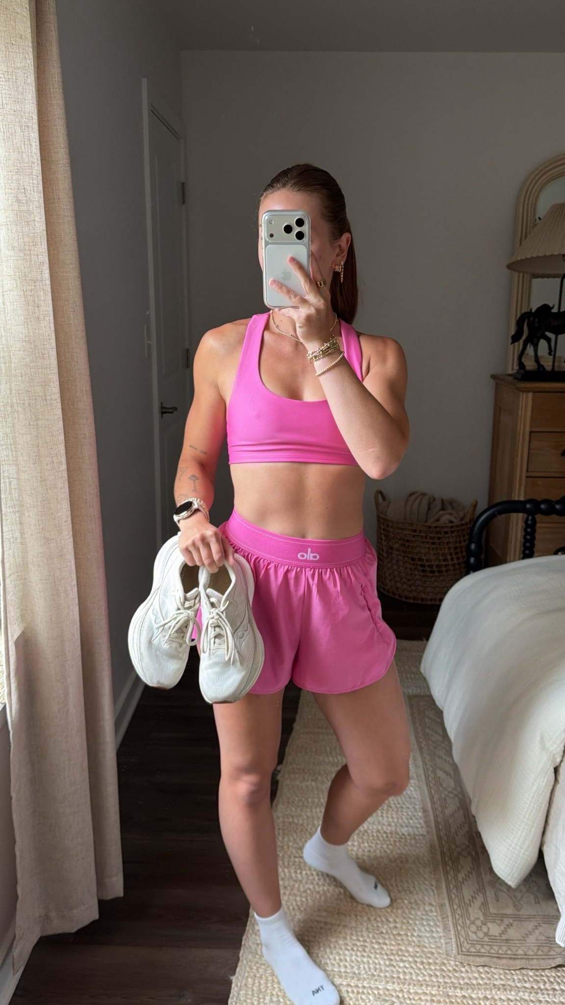 7/9/26 Running Outfit of the Day

Today’s running outfit 🤍 Wearing my Alo pink running shorts set with my Saucony Tempus running shoes and Garmin. I wear an XXS in the shorts for reference—they run a bit oversized. One of my favorite setups for getting my miles in and building consistency one run at a time. Everything is linked here ✨

#LTKootd #LTKfitnessgoals #LTKActive