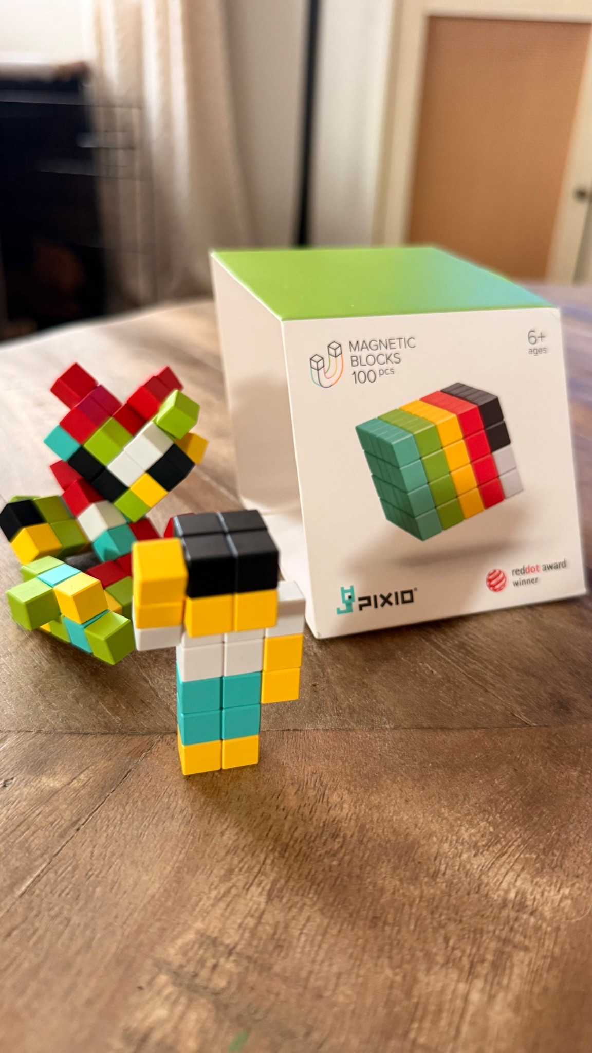 These are a splurge but so worth it! Tiny magnetic blocks, perfect if your kids love legos becasue they give the same creative buildi by freedom but are much easier to manipulate with their tiny hands! Definitely need to make sure they the old enough so they don’t out them in their mouth but my husband was even caught playing with these later in the day 😂👌🏻🧱

