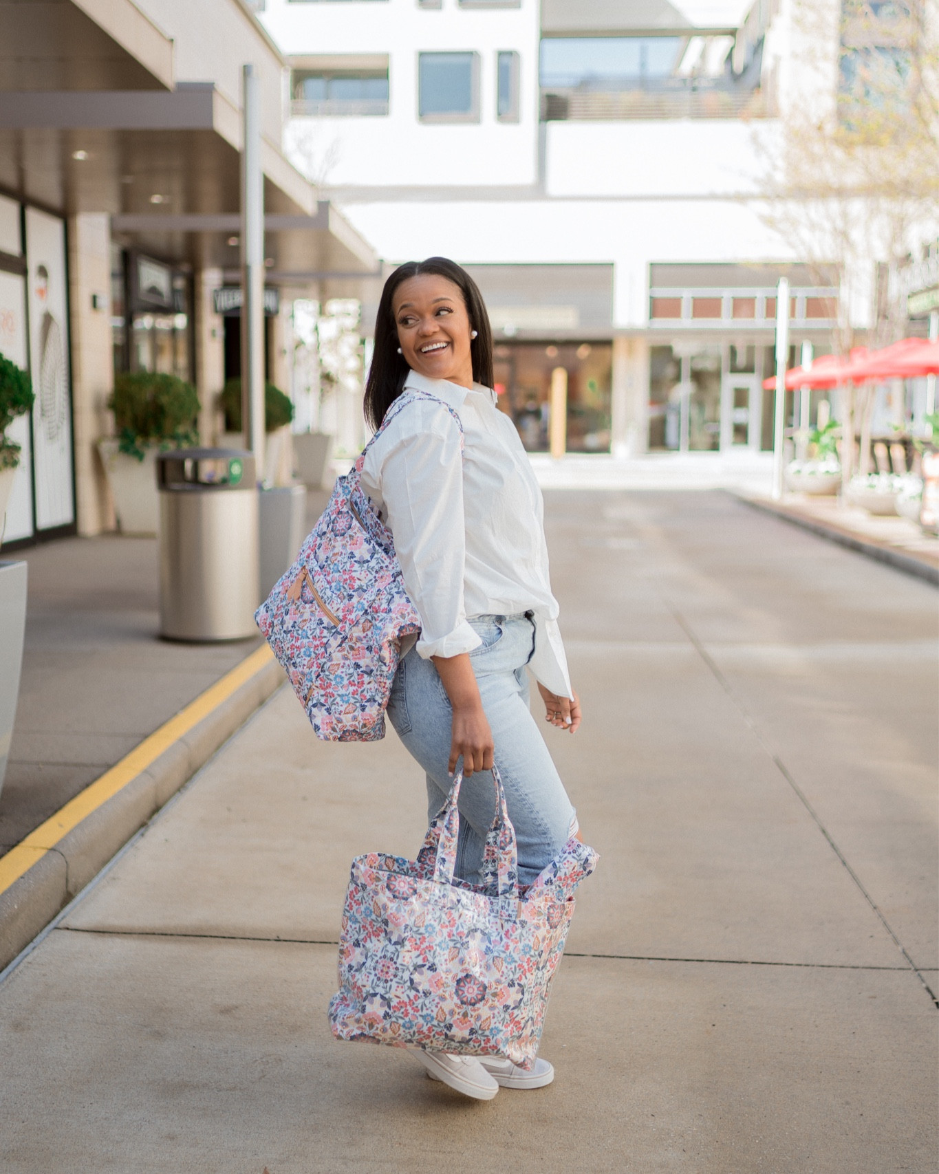 Use code THE3BOYMOM for 10% off. 
Vera Bradley, totes, shopping bags, vera Bradley bags, spring bags, summer bags 

#LTKstyletip #LTKSeasonal #LTKunder100