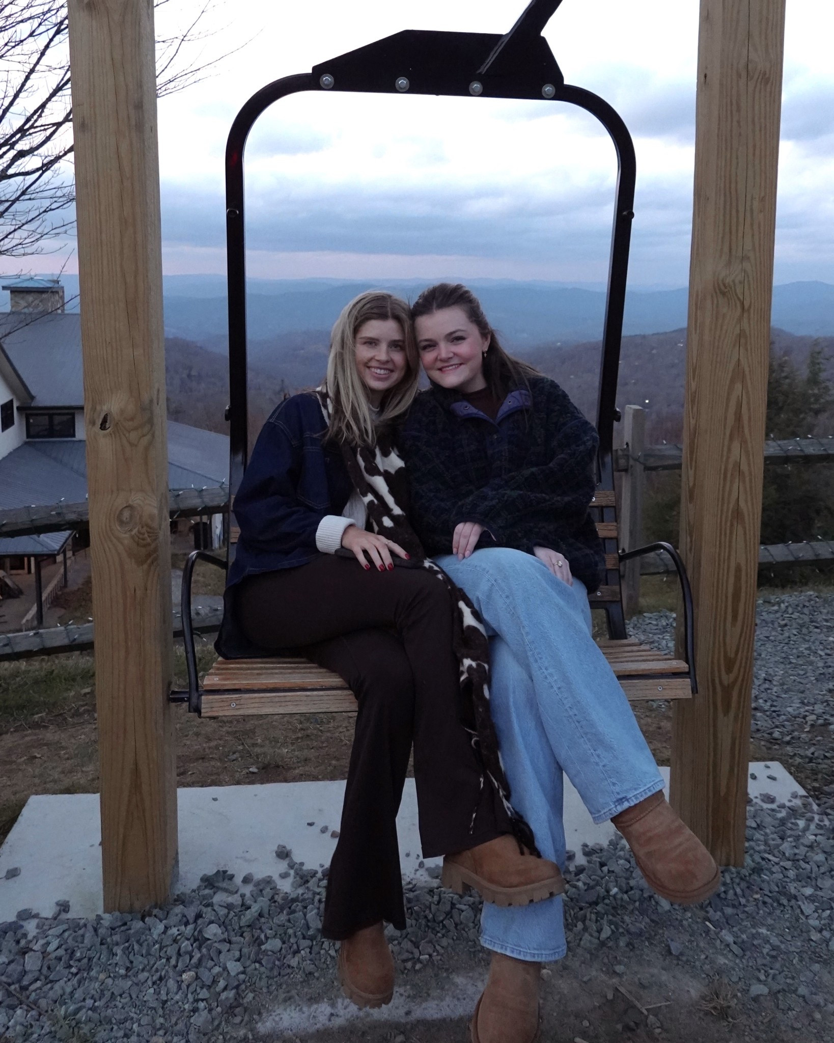 Mountain weekends are my favorite weekends!!🏔️🧸☕️🌲🍂

#LTKootd #LTKSeasonal