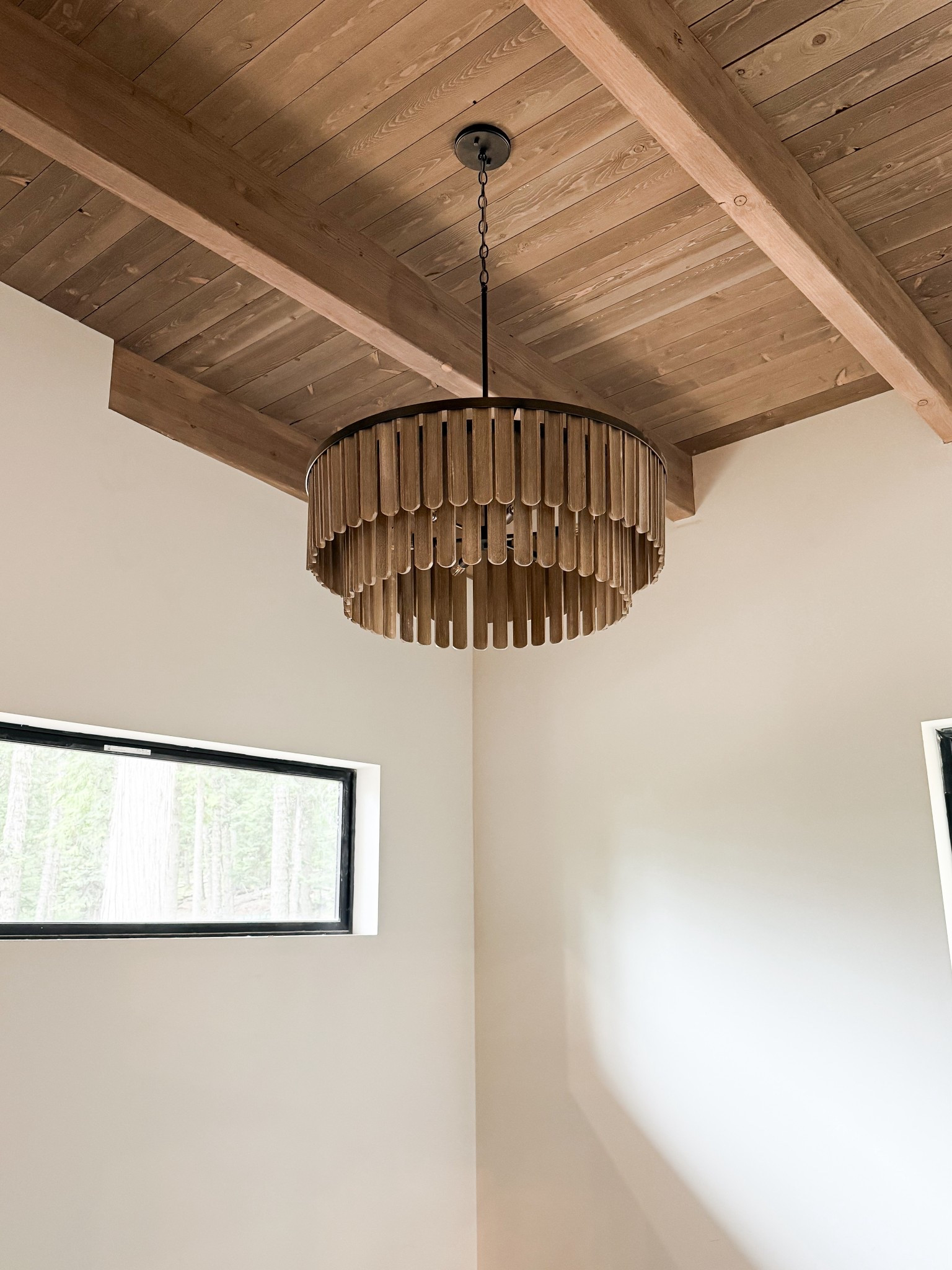 New light fixtures in the cabin are up!

Light, cabin, decor, home, style, lighting, chandelier, light bulb 

#LTKSeasonal #LTKHome #LTKSaleAlert