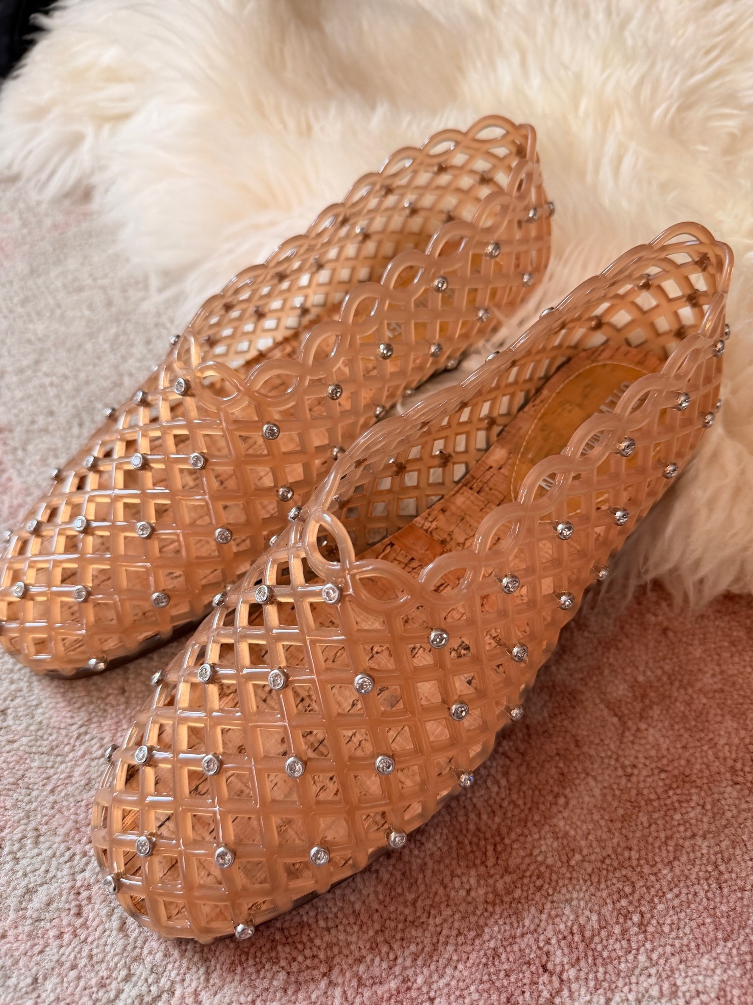 Jelly shoes
Summer shoes

#LTKSeasonal #LTKOver40 #LTKmomlife