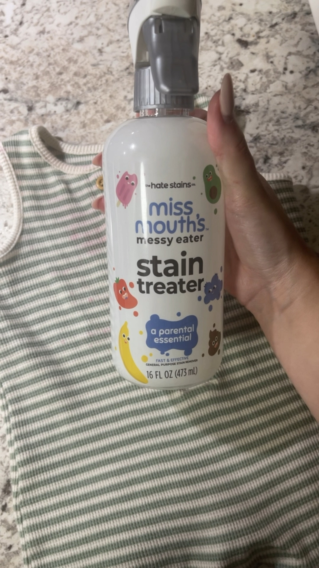 Must have for starting solids with baby! Gets stains out so easily