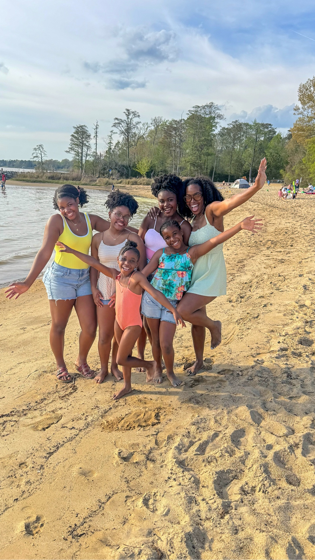 Beach day and everyday essentials

#LTKvlog #LTKU #LTKmomlife