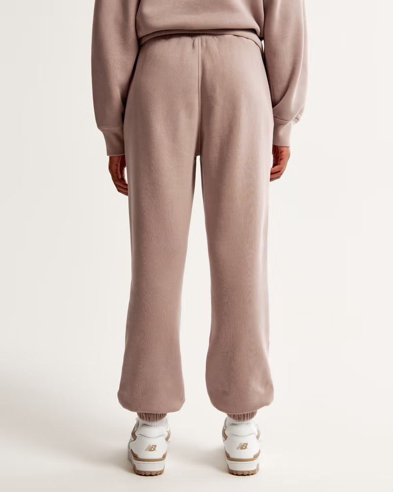 Women's Essential Sunday Sweatpant | Women's Bottoms | Abercrombie.com | Abercrombie & Fitch (US)