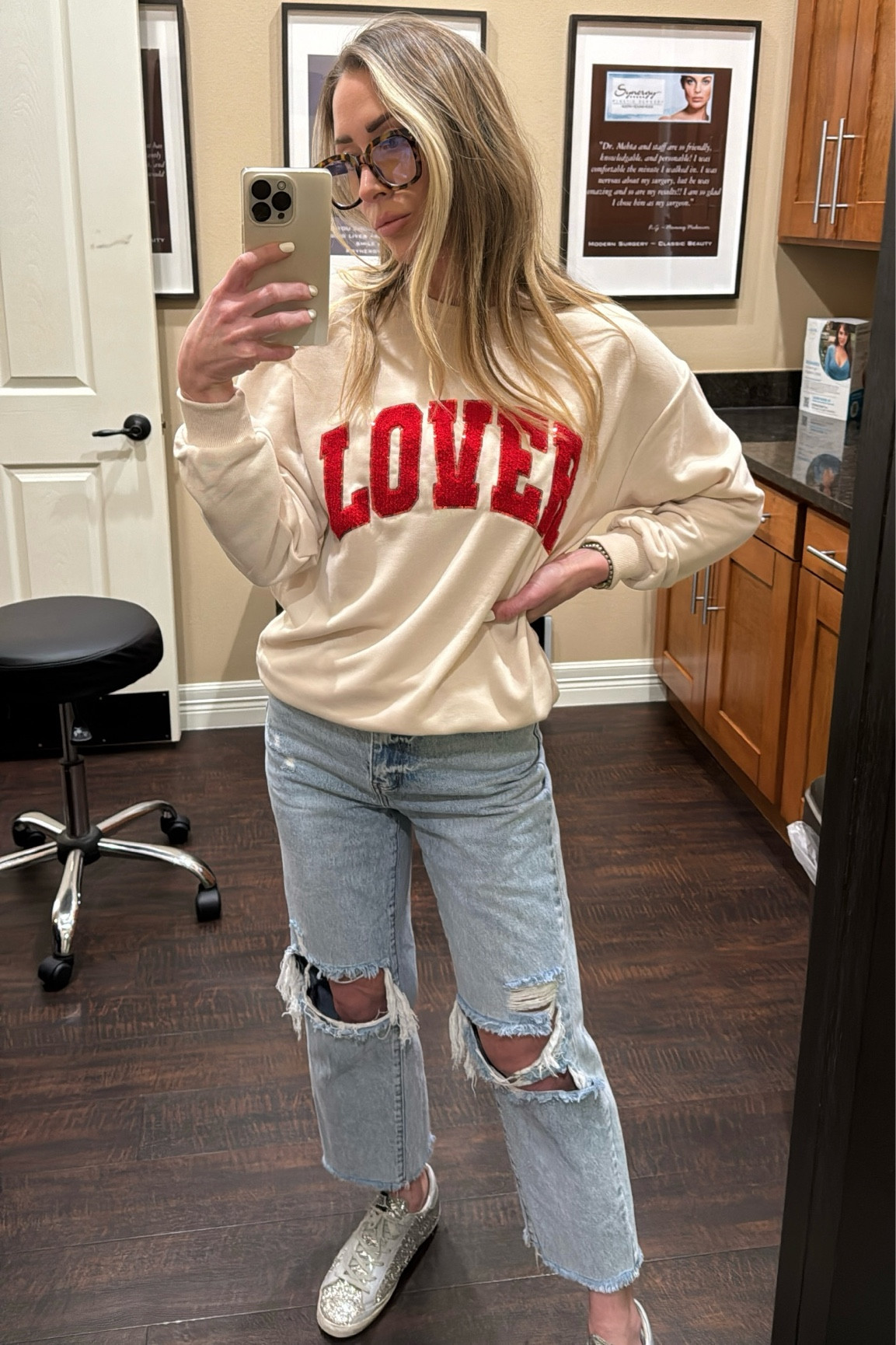 Amazon Valentine’s sweatshirt 😍

#LTKfindsunder50 #LTKSeasonal