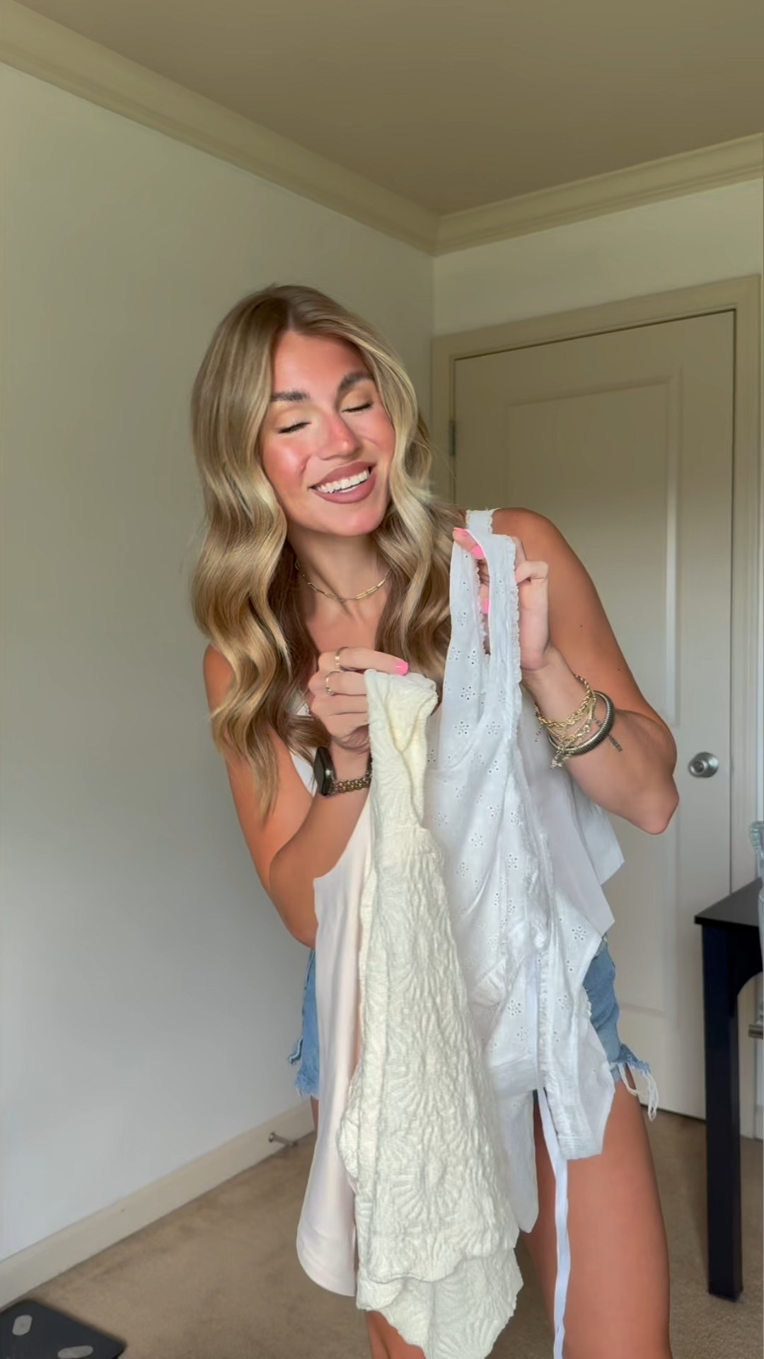 everyday Amazon tanks!!!
Such good basics and all true to size! 


#LTKFindsUnder50 #LTKSummerEdit #LTKSeasonal