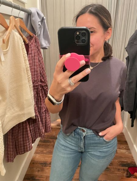 Comfy crop t-shirt from Madewell. It’s one of my faves! It comes in a few colors. Goes great with mid to high rise jeans. 


#LTKxMadewell #LTKstyletip #LTKfindsunder50