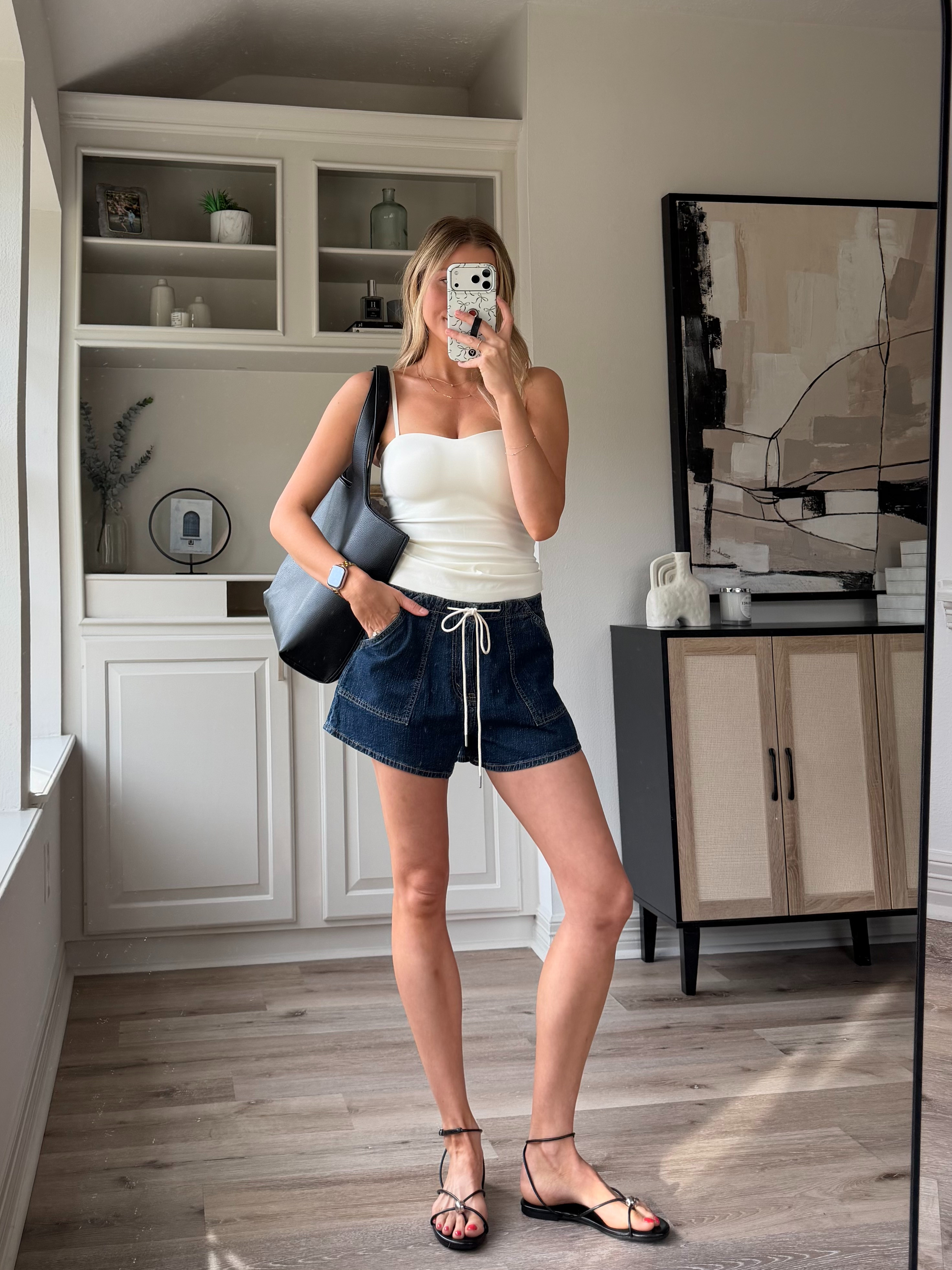 Casual cute spring mom outfit!  

 