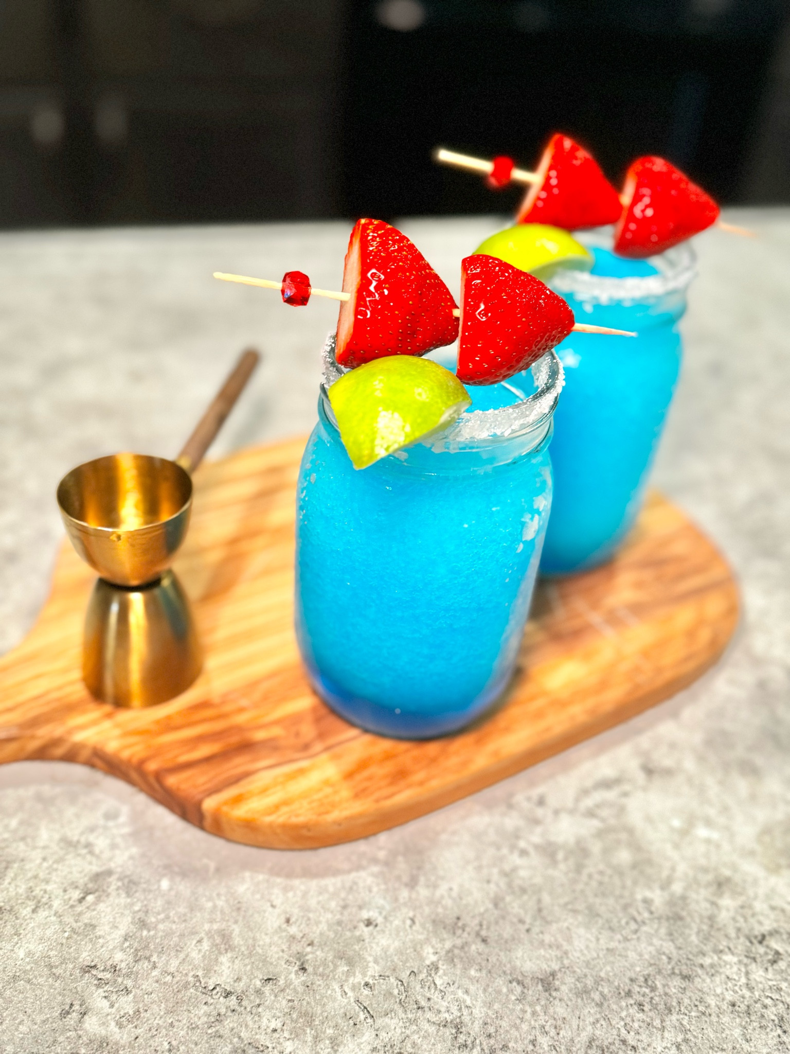 Mixing up Memorial Day Margaritas with my favorite bar tools! #MixologyEssentials

#LTKFindsUnder50 #LTKHome