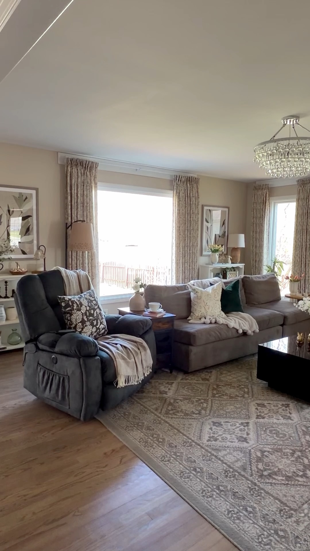 Meet the recliner everyone fights for in our home (even the teenagers). Full recline, heat, massage & the perfect nap spot! Cozy living, perfect sitting for movie nights! 

#LTKHome #LTKmomlife #LTKOver40