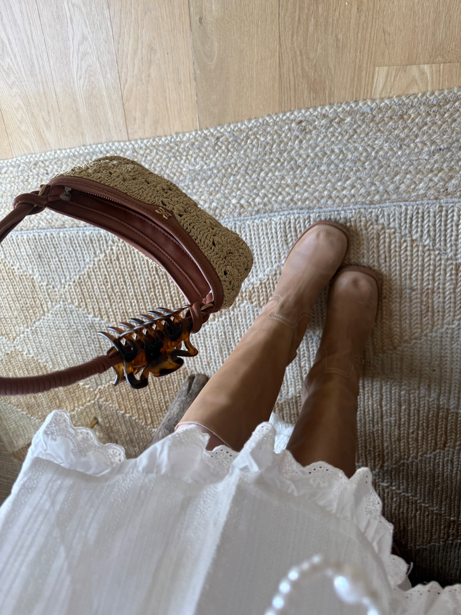 Steve Madden rigg boots wide calf

#LTKMidsize #LTKgrwm #LTKdayinmylife